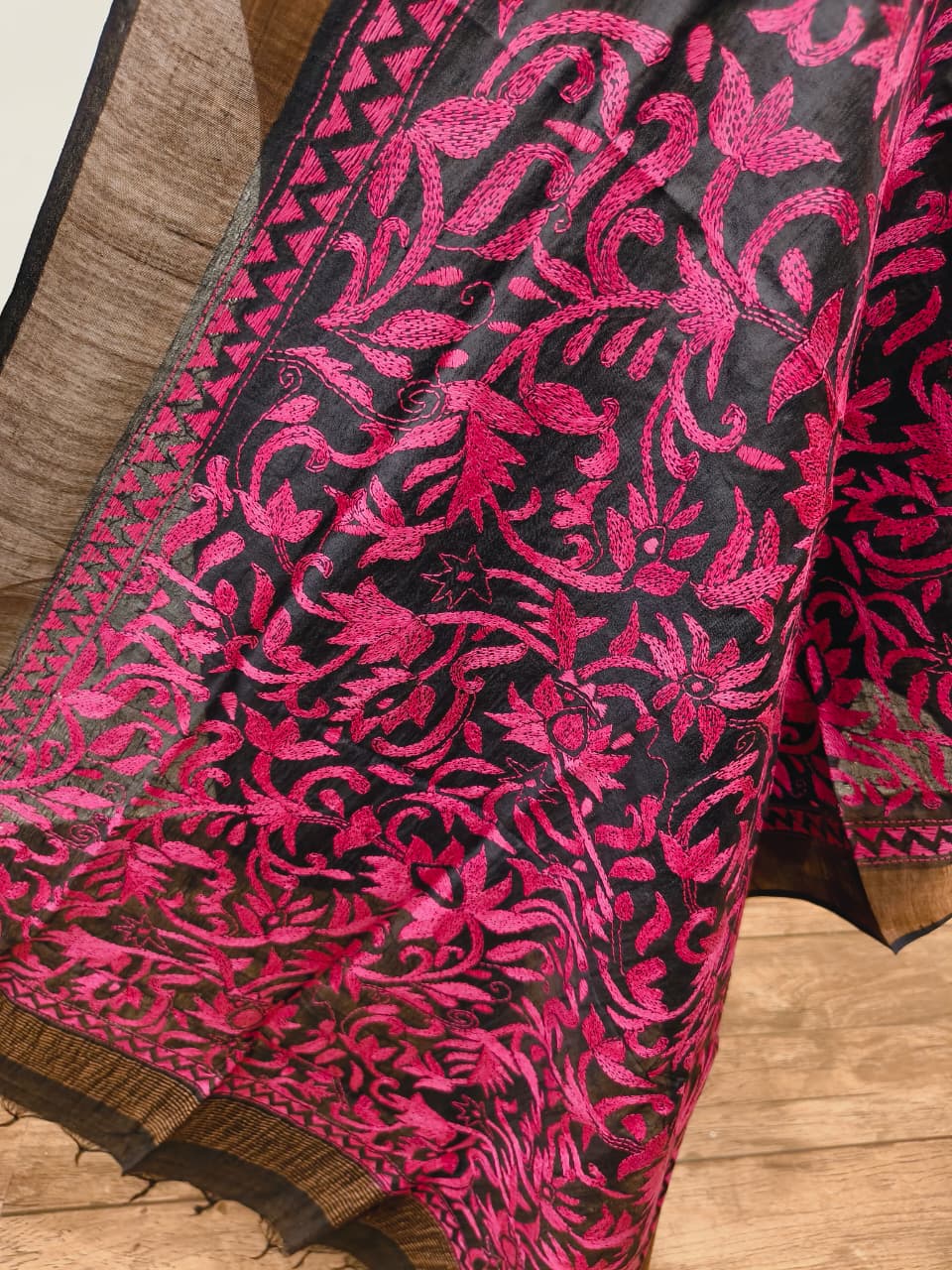 Zari Border Pure Tussar Kantha Stitch Dupatta SN26KD04