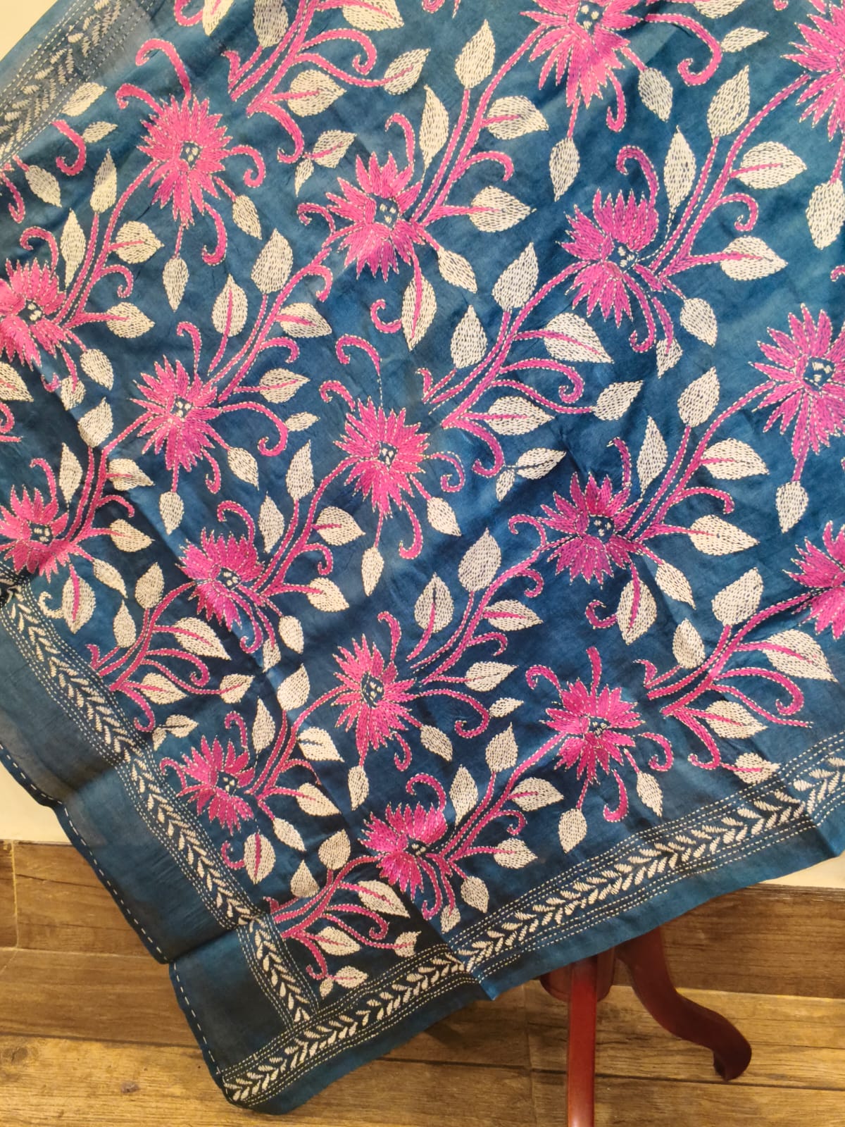 Pure Tussar Kantha Stitch Dupatta SN26KD72