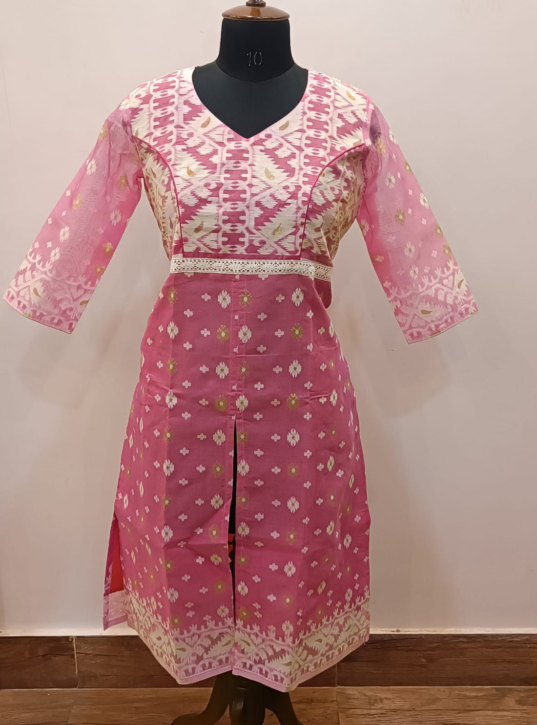 Resham Jamdani Kurti Front Lower-Middle and Side Cut SN2025WPRJ130
