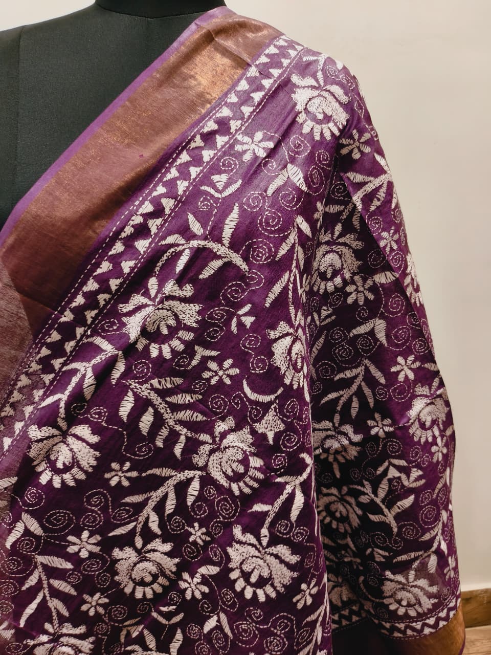 Zari Border Pure Tussar Kantha Stitch Dupatta SN26KD19