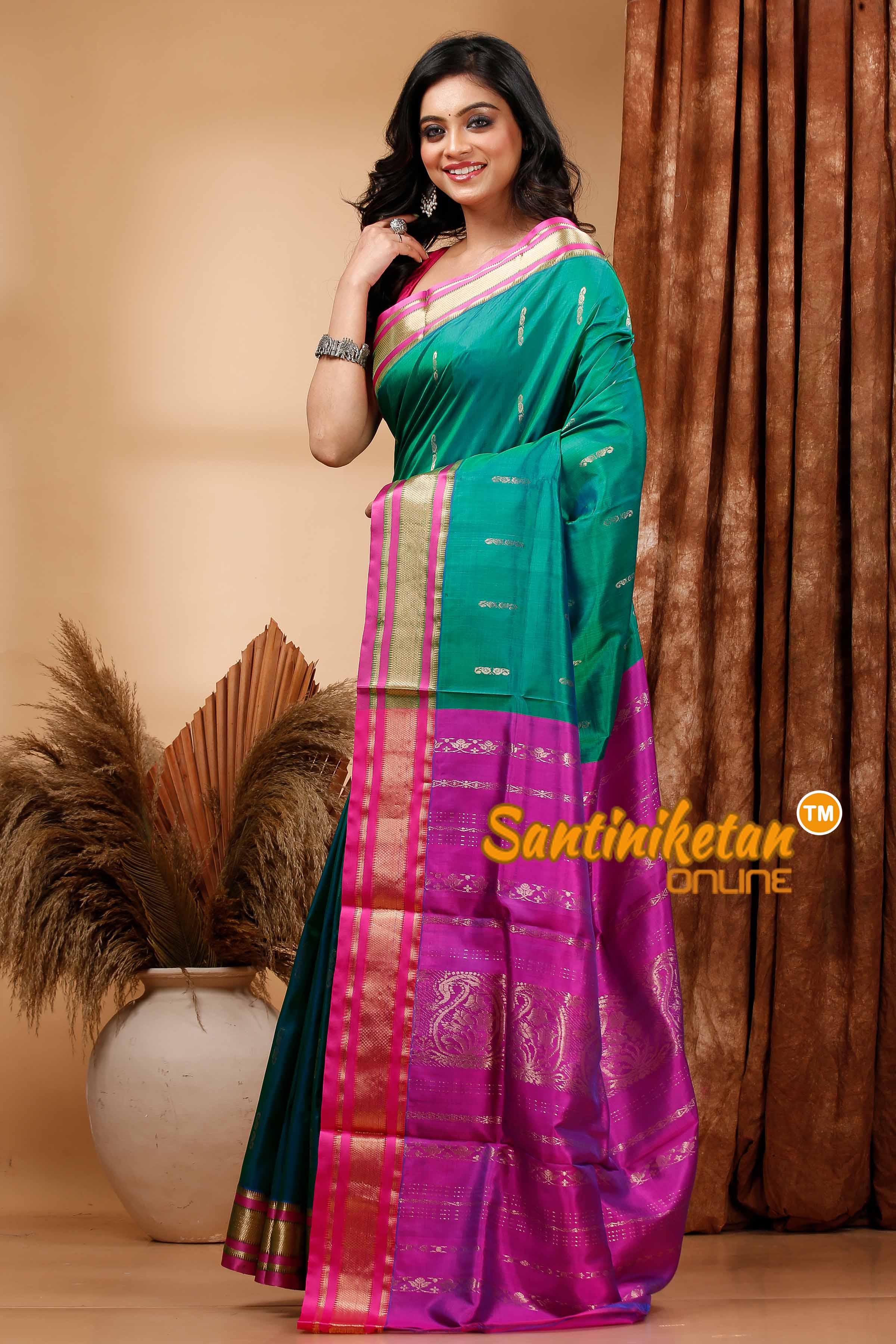 Kanjivaram Design Garad Silk Saree with Blouse SN202420001