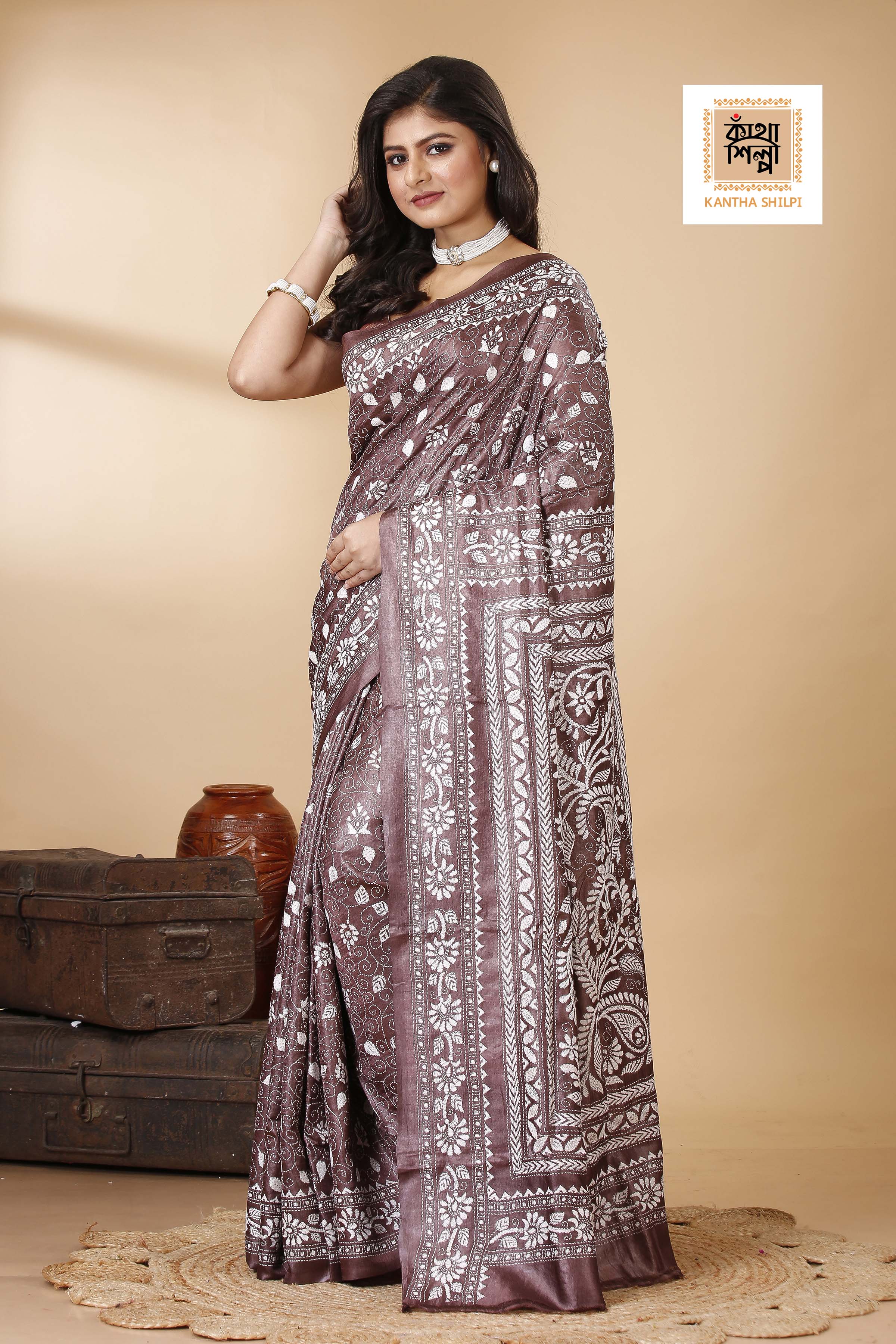 Rosy Finch Color Dye Tussar White Color Thread Work Floral Motif Kantha Stitch Saree