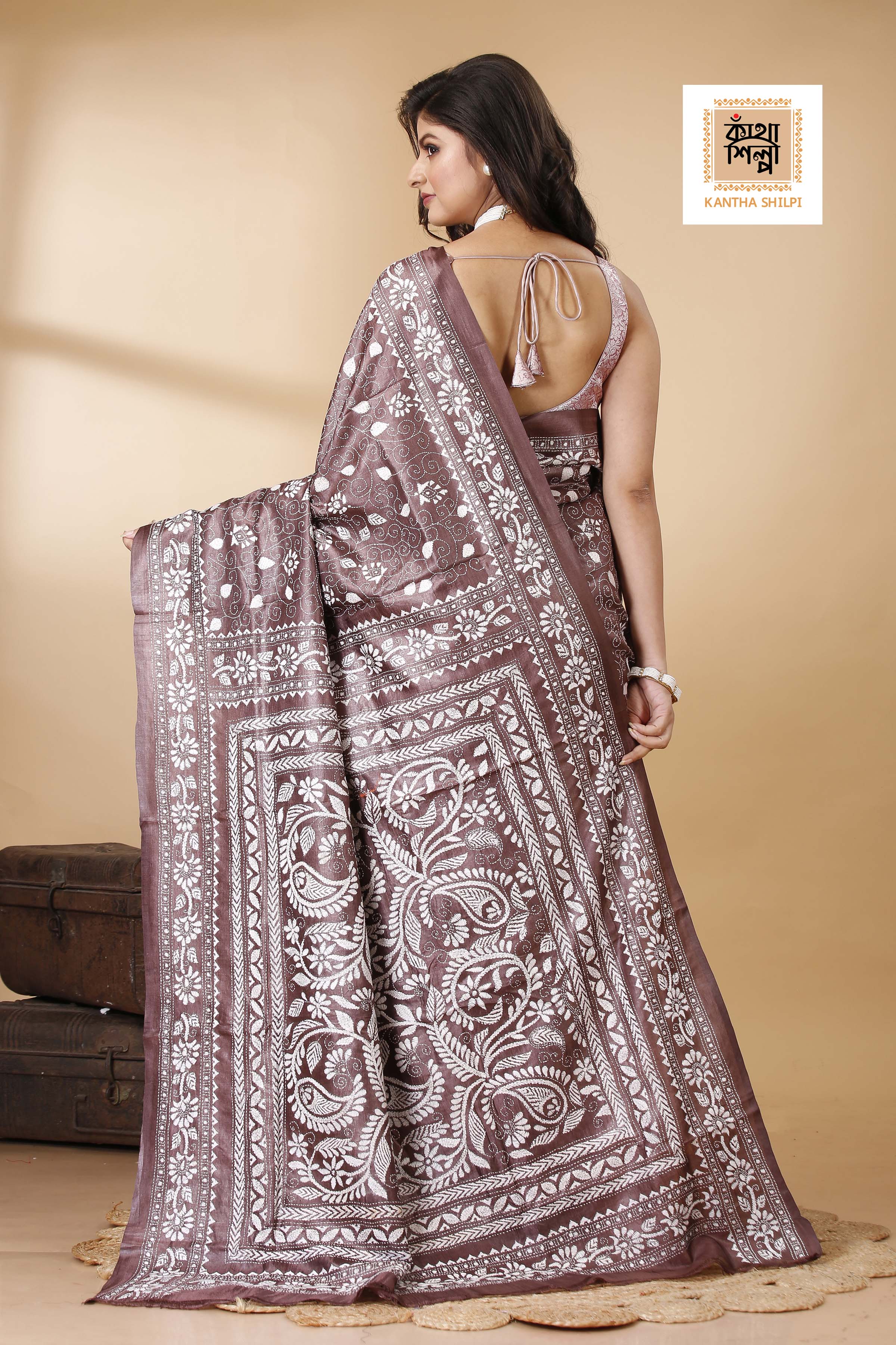 Rosy Finch Color Dye Tussar White Color Thread Work Floral Motif Kantha Stitch Saree