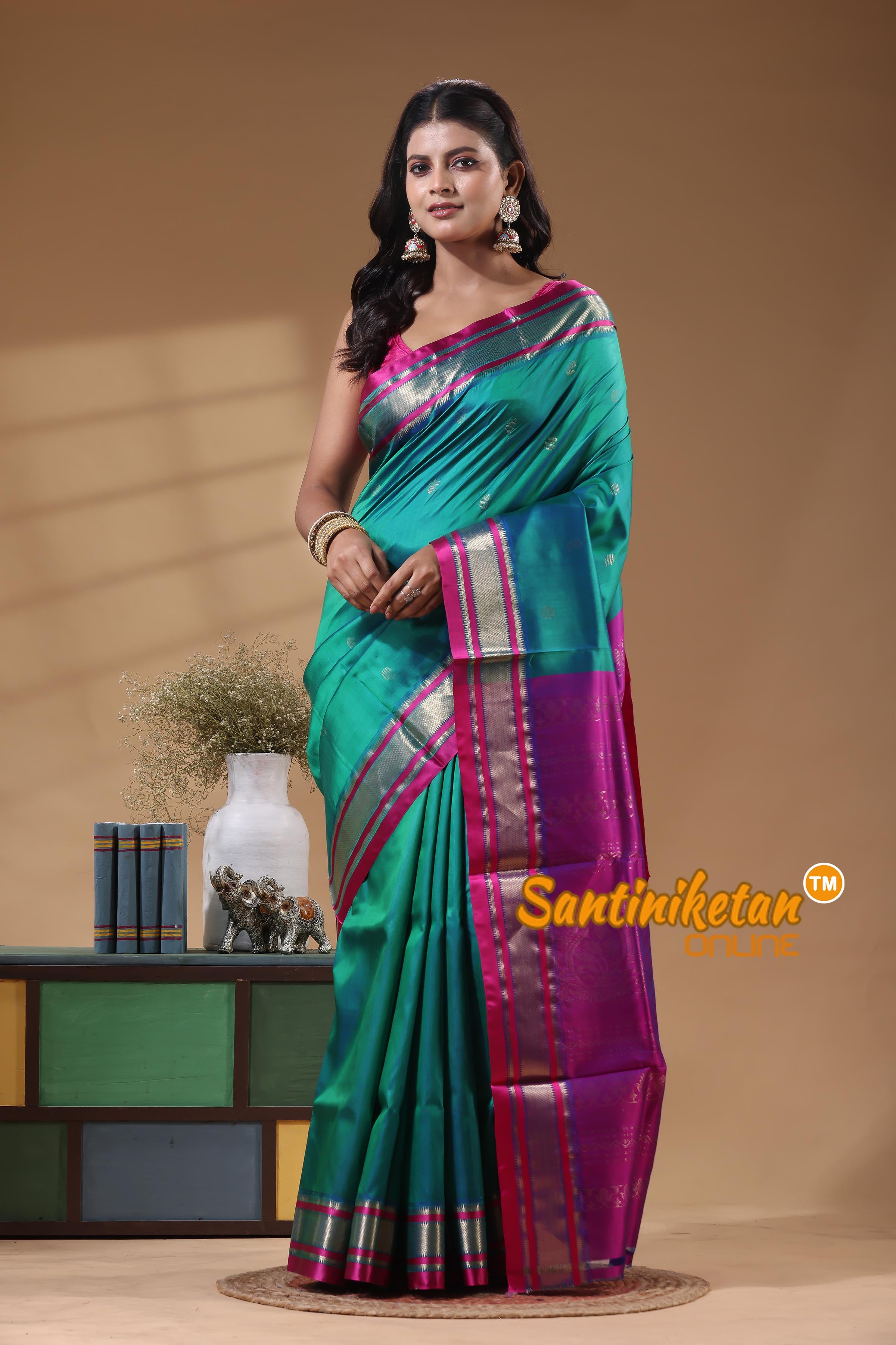 Kanjivaram Design Garad Silk Saree With Blouse