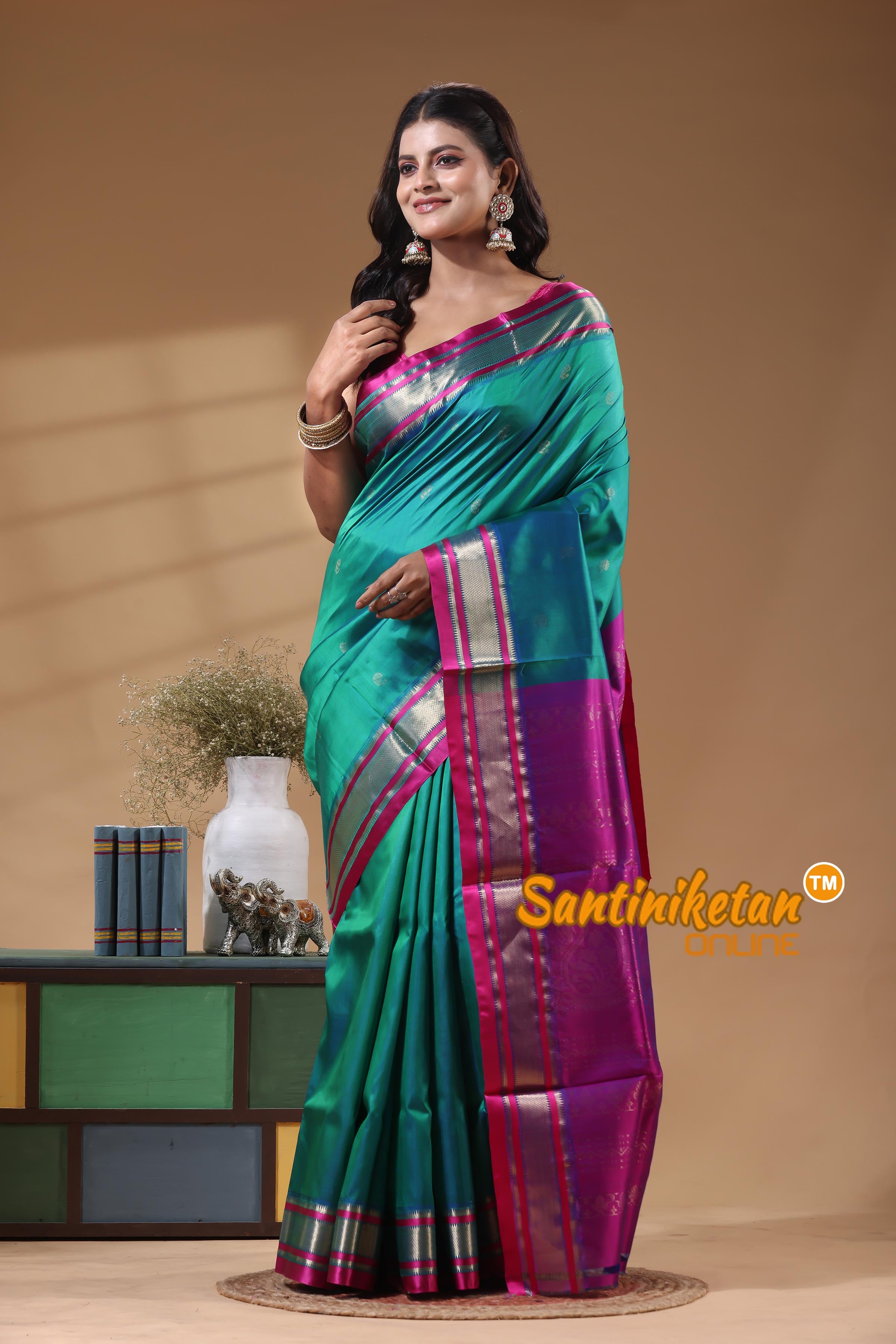Kanjivaram Design Garad Silk Saree With Blouse