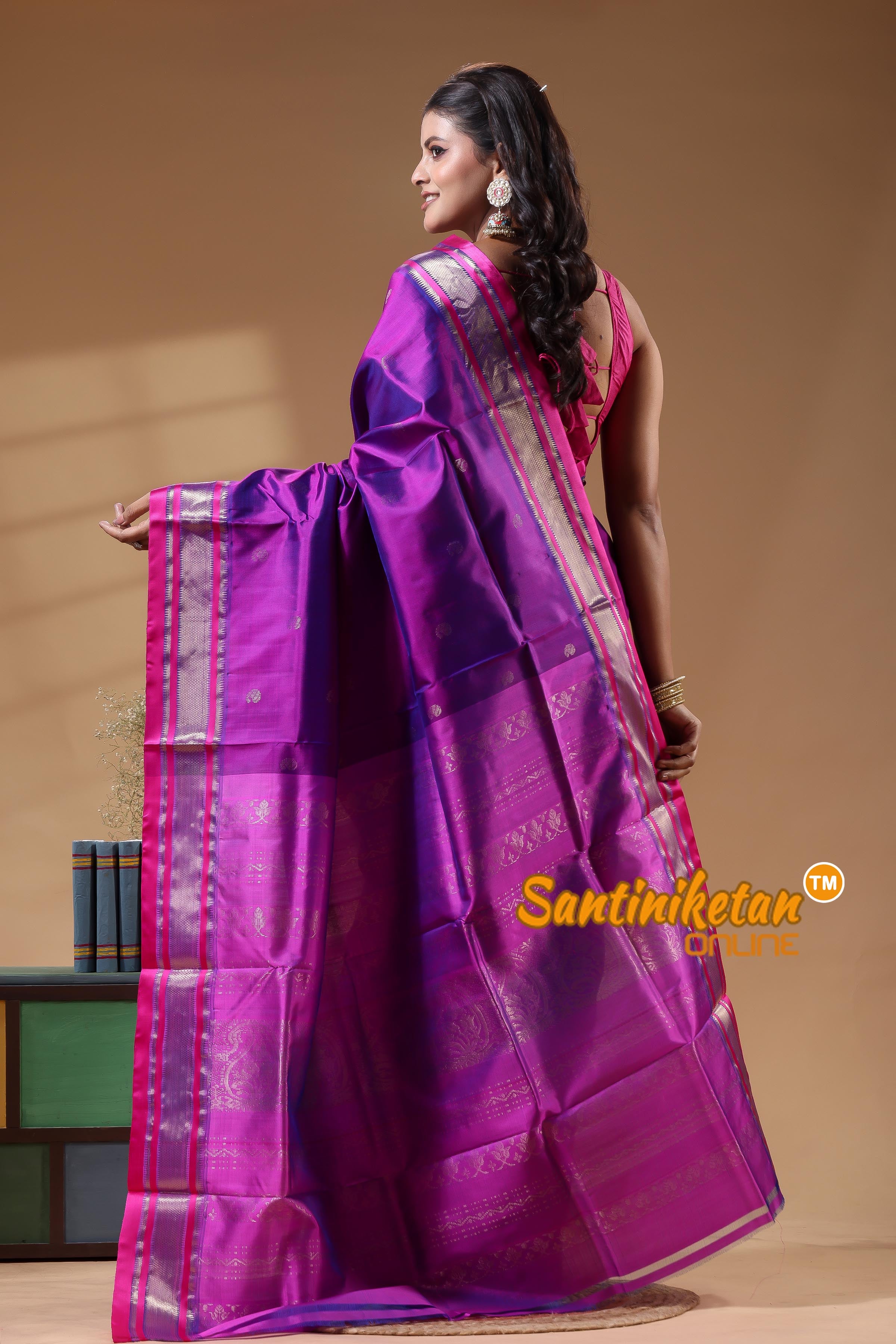 Kanjivaram Design Garad Silk Saree With Blouse