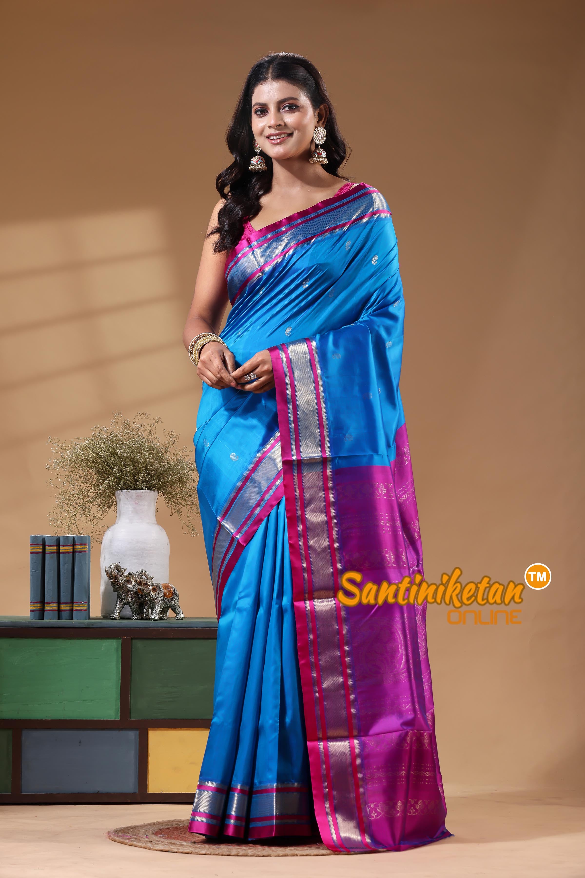Kanjivaram Design Garad Silk Saree With Blouse