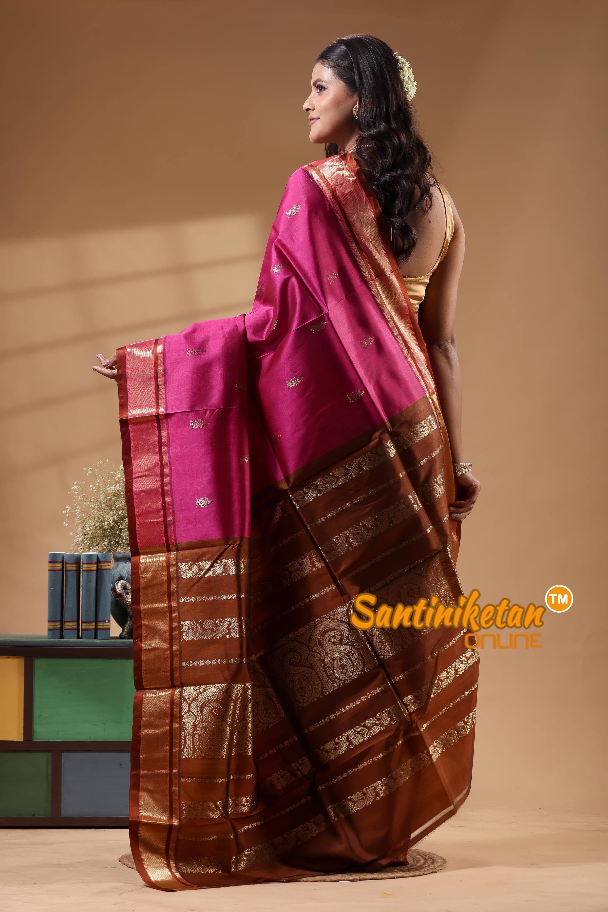 Kanjivaram Design Garad Silk Saree With Blouse