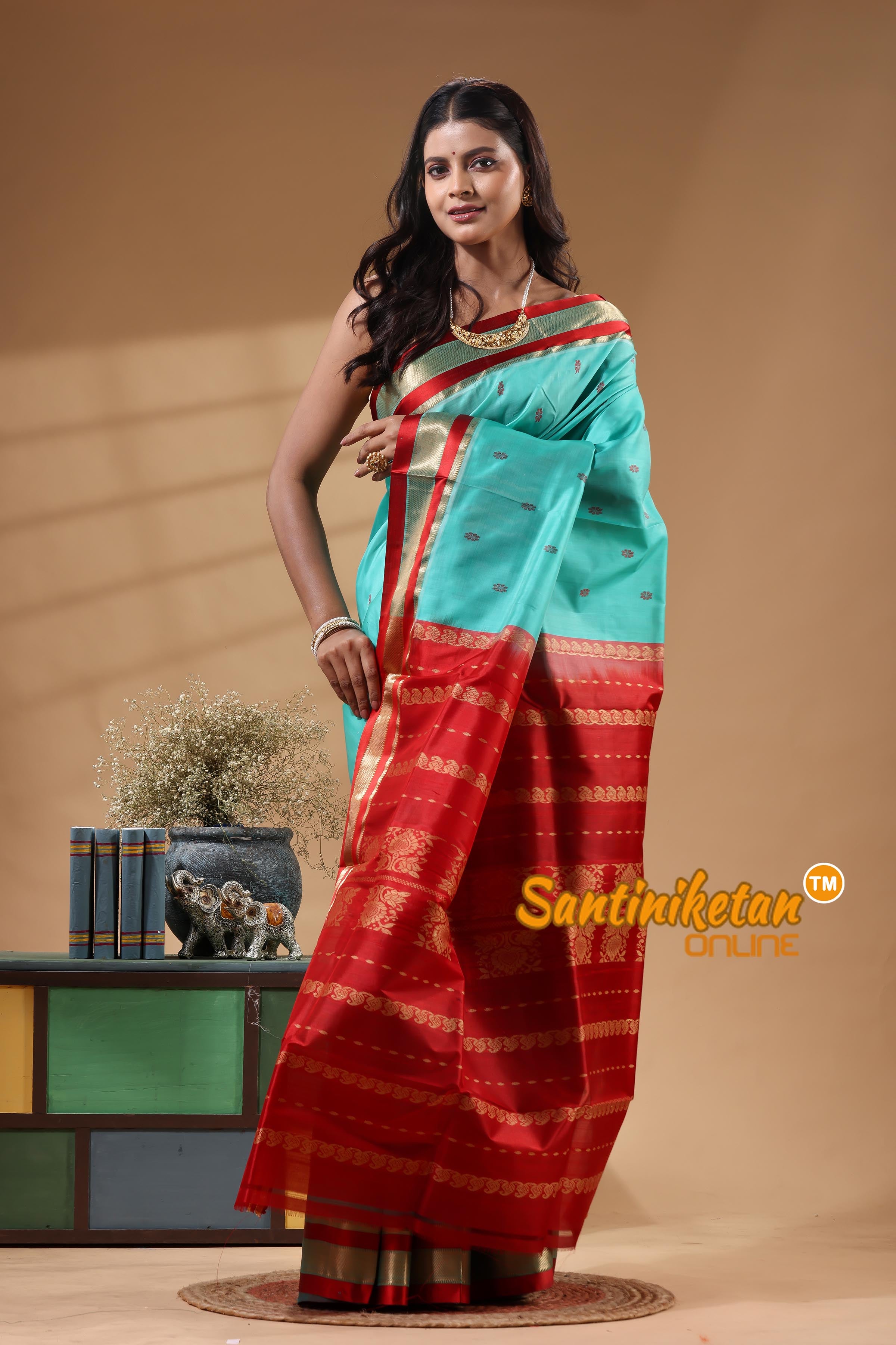 Kanjivaram Design Garad Silk Saree With Blouse