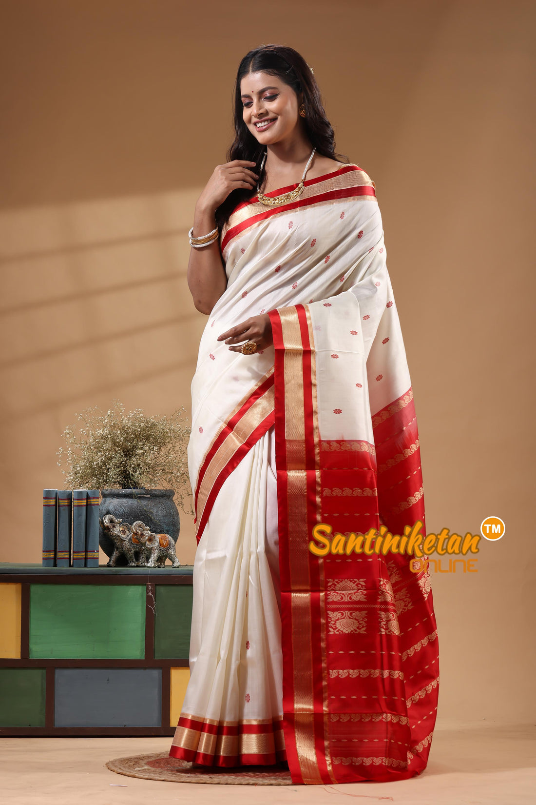 Kanjivaram Design Garad Silk Saree With Blouse