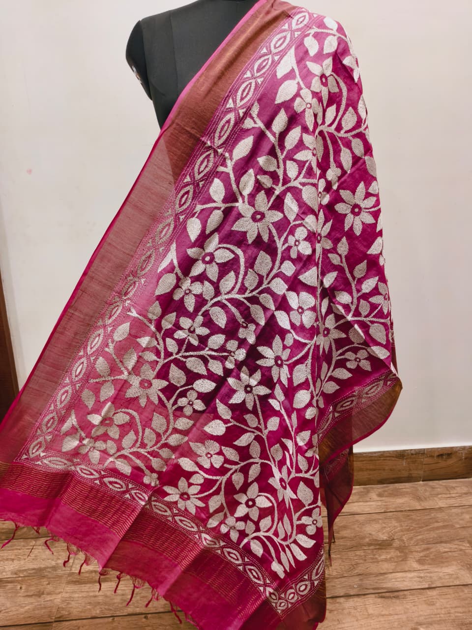 Zari Border Pure Tussar Kantha Stitch Dupatta SN26KD28