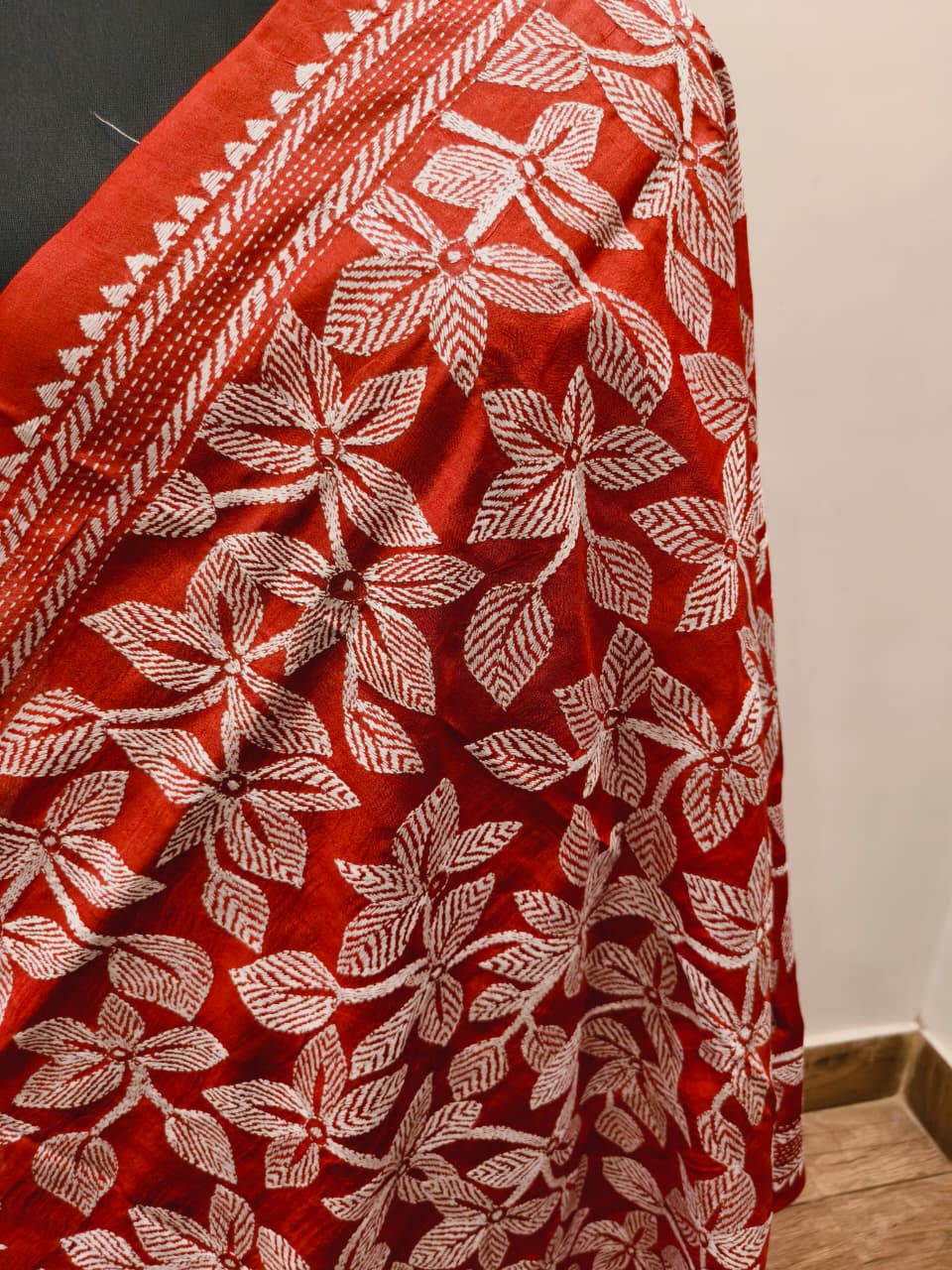 Pure Tussar Kantha Stitch Dupatta SN26KD31