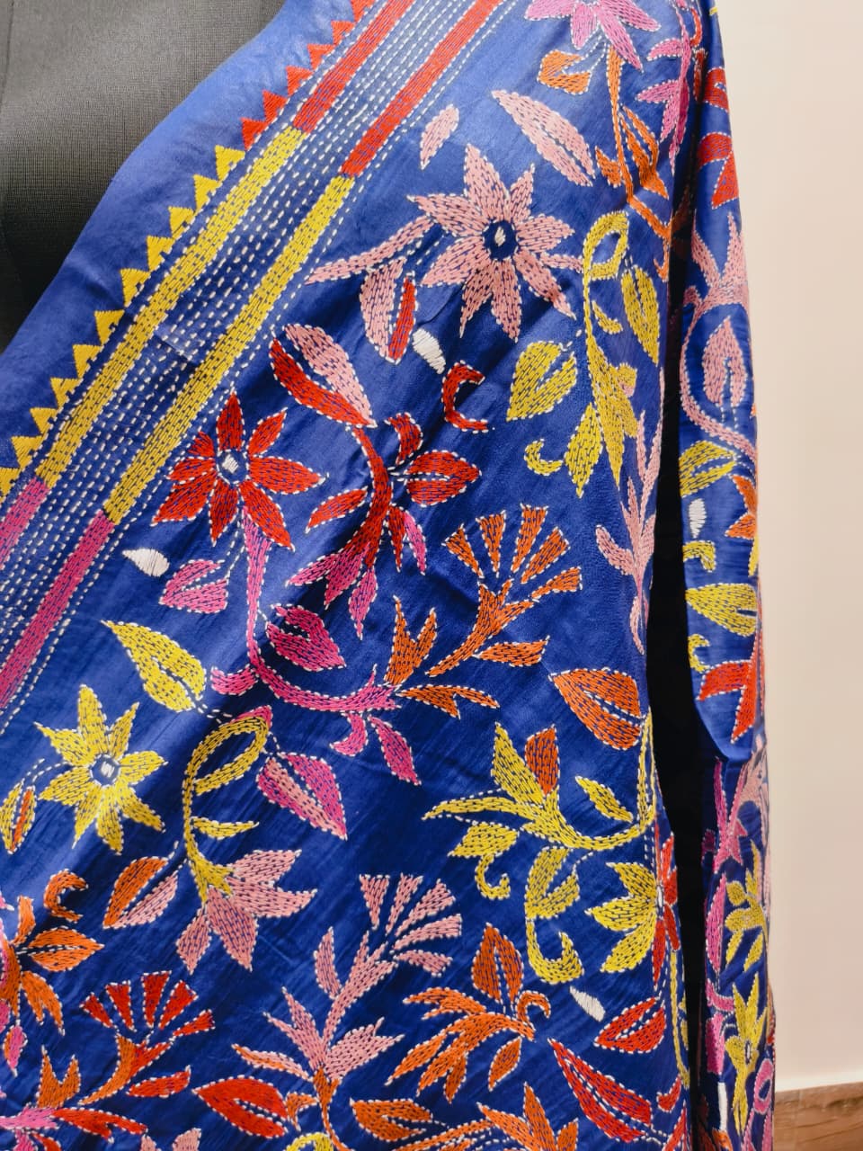 Pure Tussar Kantha Stitch Dupatta SN26KD43