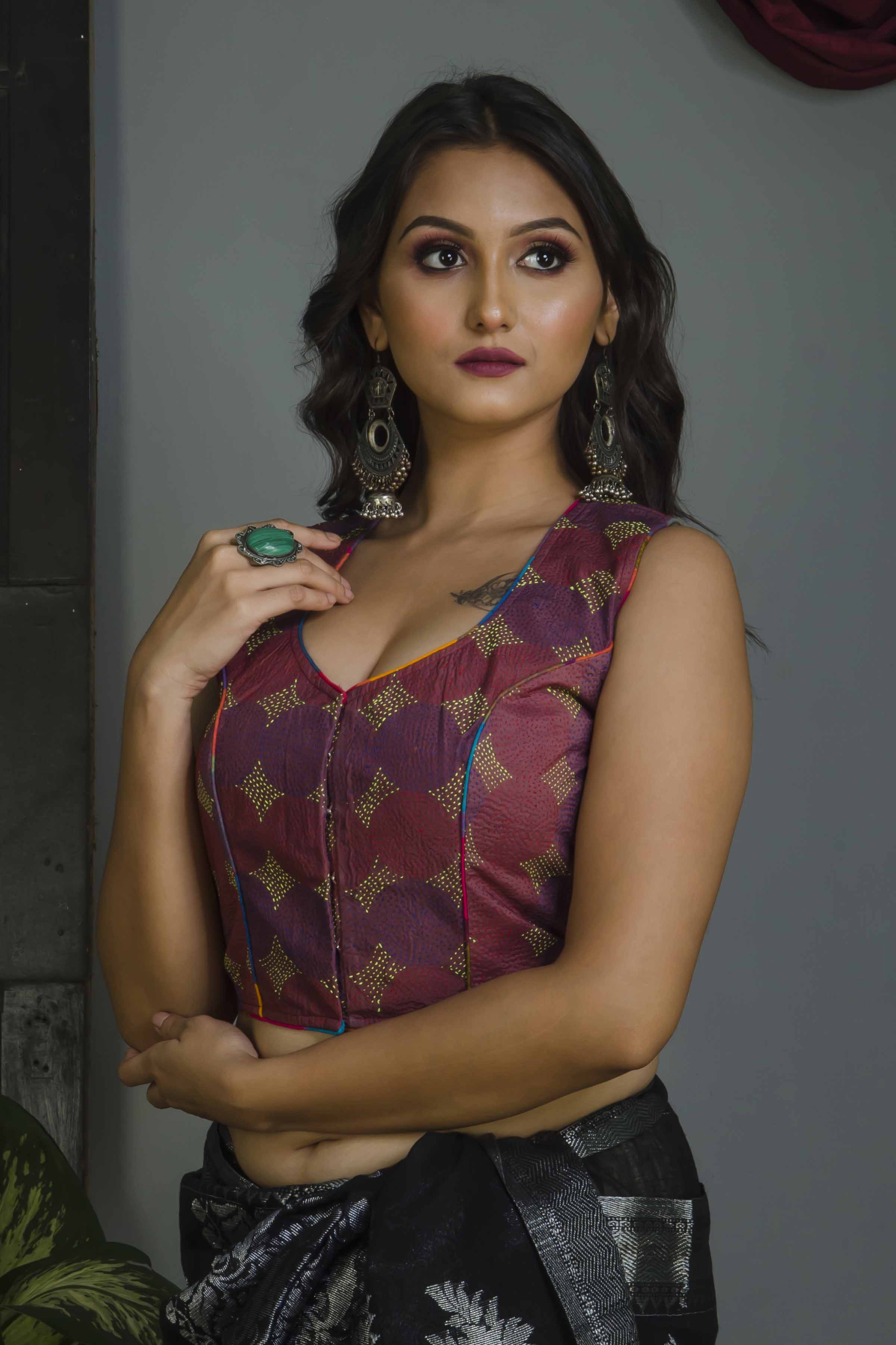 Sleeveless Kantha Stitch Blouse SN20224566