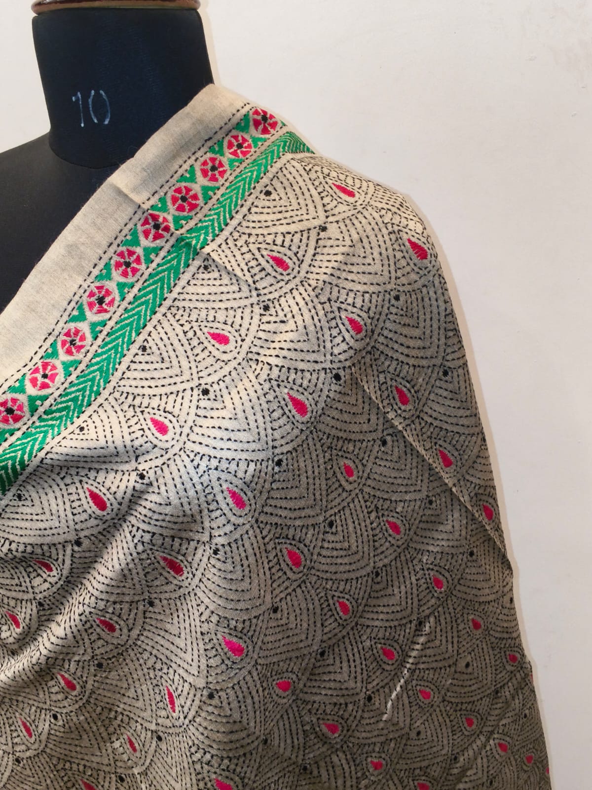 Pure Tussar Kantha Stitch Dupatta SN26KD96