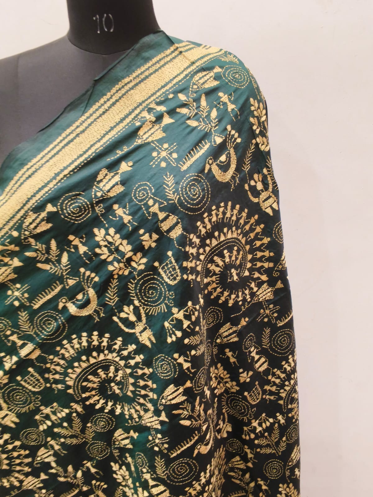 Pure Bangalore Silk Kantha Stitch Dupatta SN26KD107