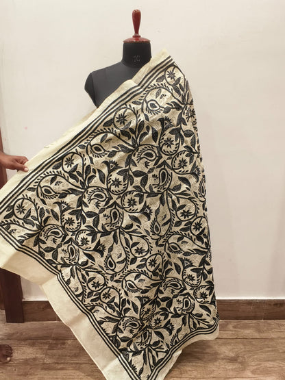 Tussar Kantha Stitch Dupatta SN26KD113