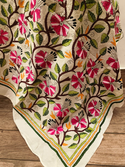 Tussar Kantha Stitch Dupatta SN26KD116