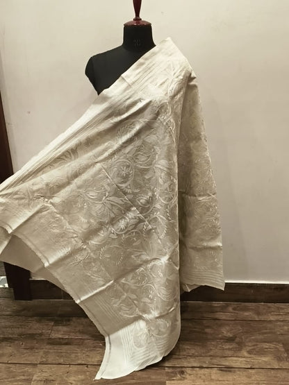 Tussar Kantha Stitch Dupatta SN26KD119