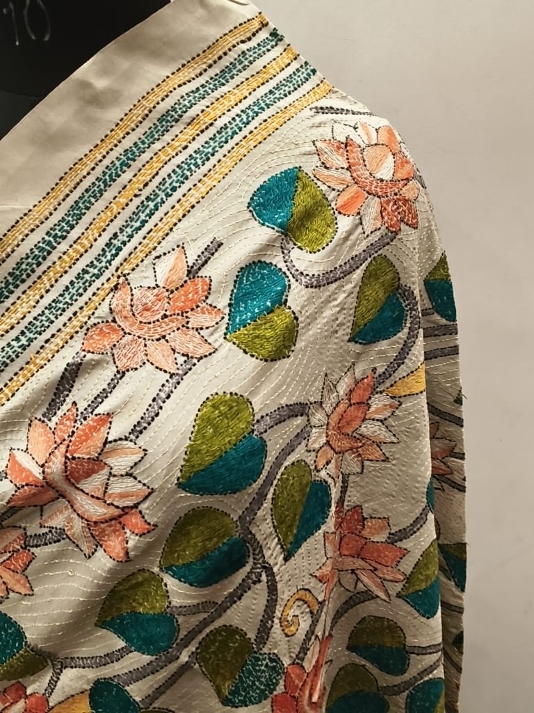 Tussar Kantha Stitch Dupatta SN26KD120