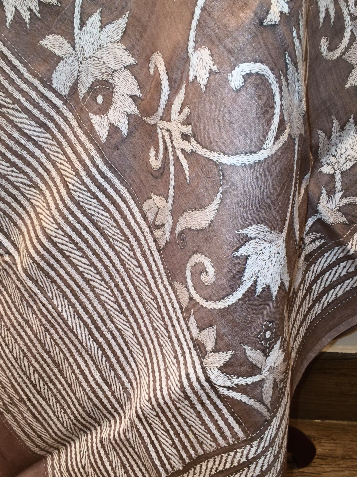 Pure Tussar Kantha Stitch Dupatta SN26KD161