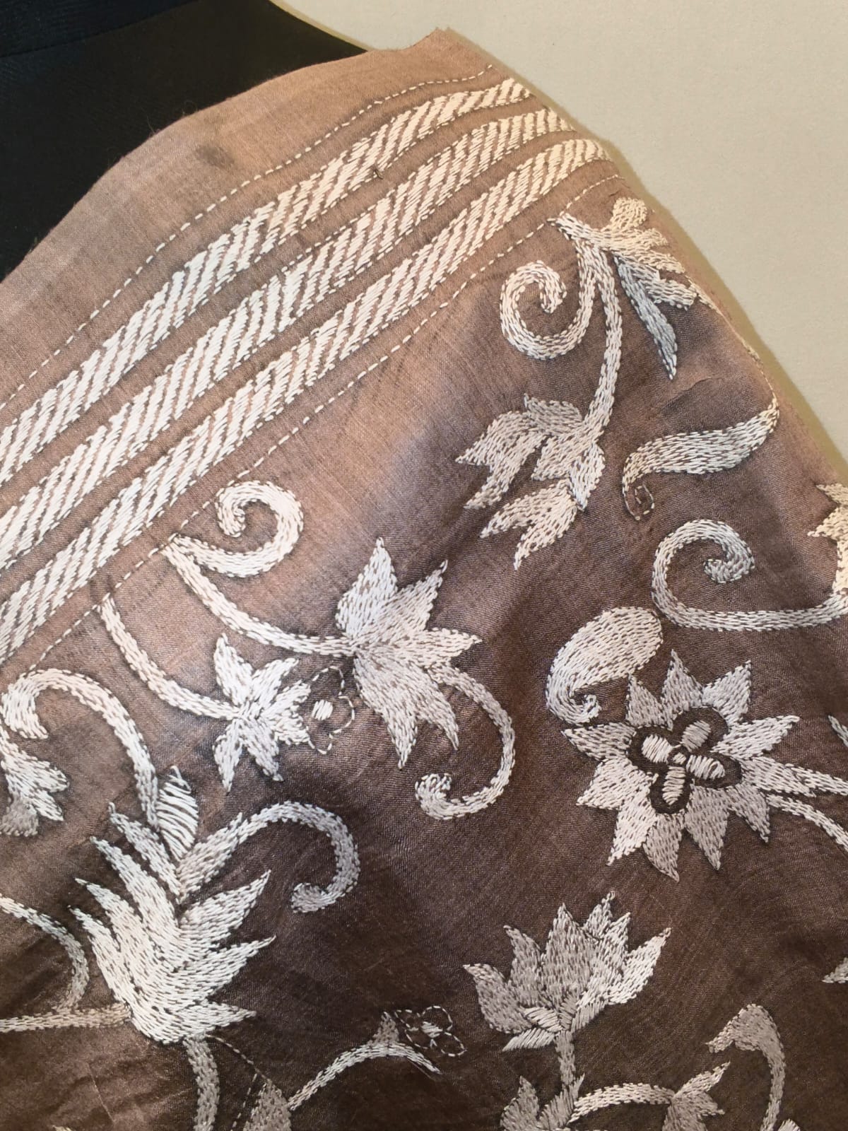 Pure Tussar Kantha Stitch Dupatta SN26KD161