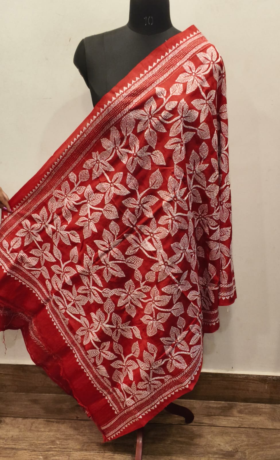 Pure Tussar Kantha Stitch Dupatta SN26KD76