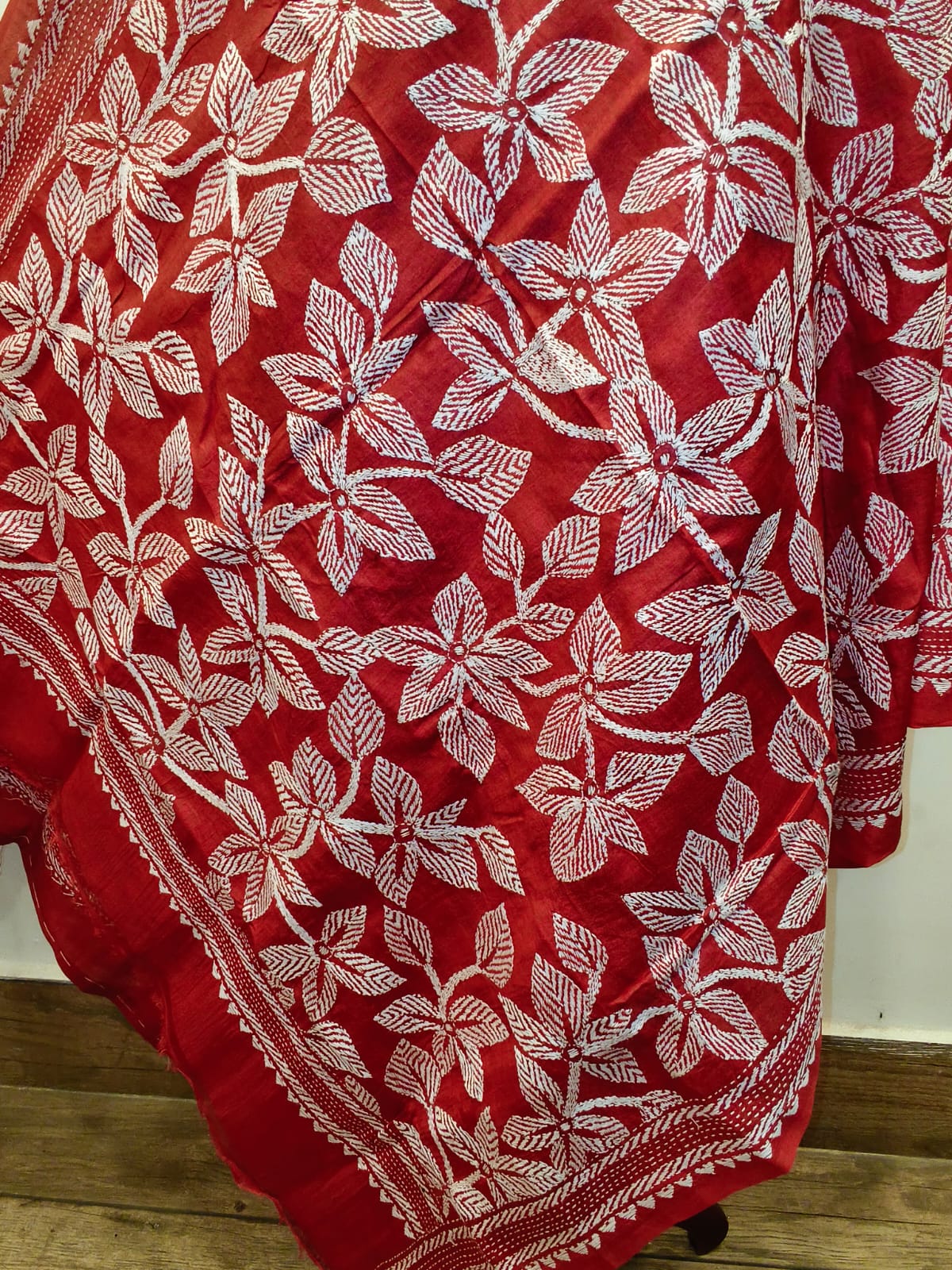 Pure Tussar Kantha Stitch Dupatta SN26KD76