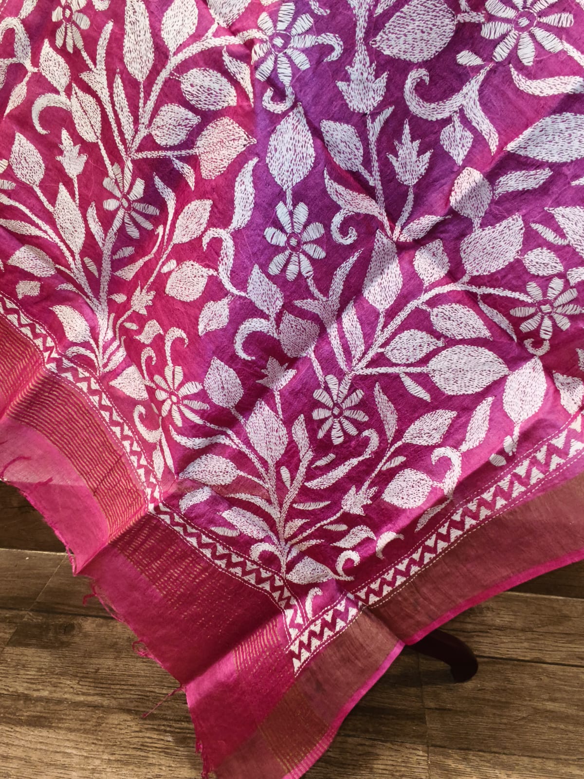 Pure Tussar Kantha Stitch Dupatta SN26KD78