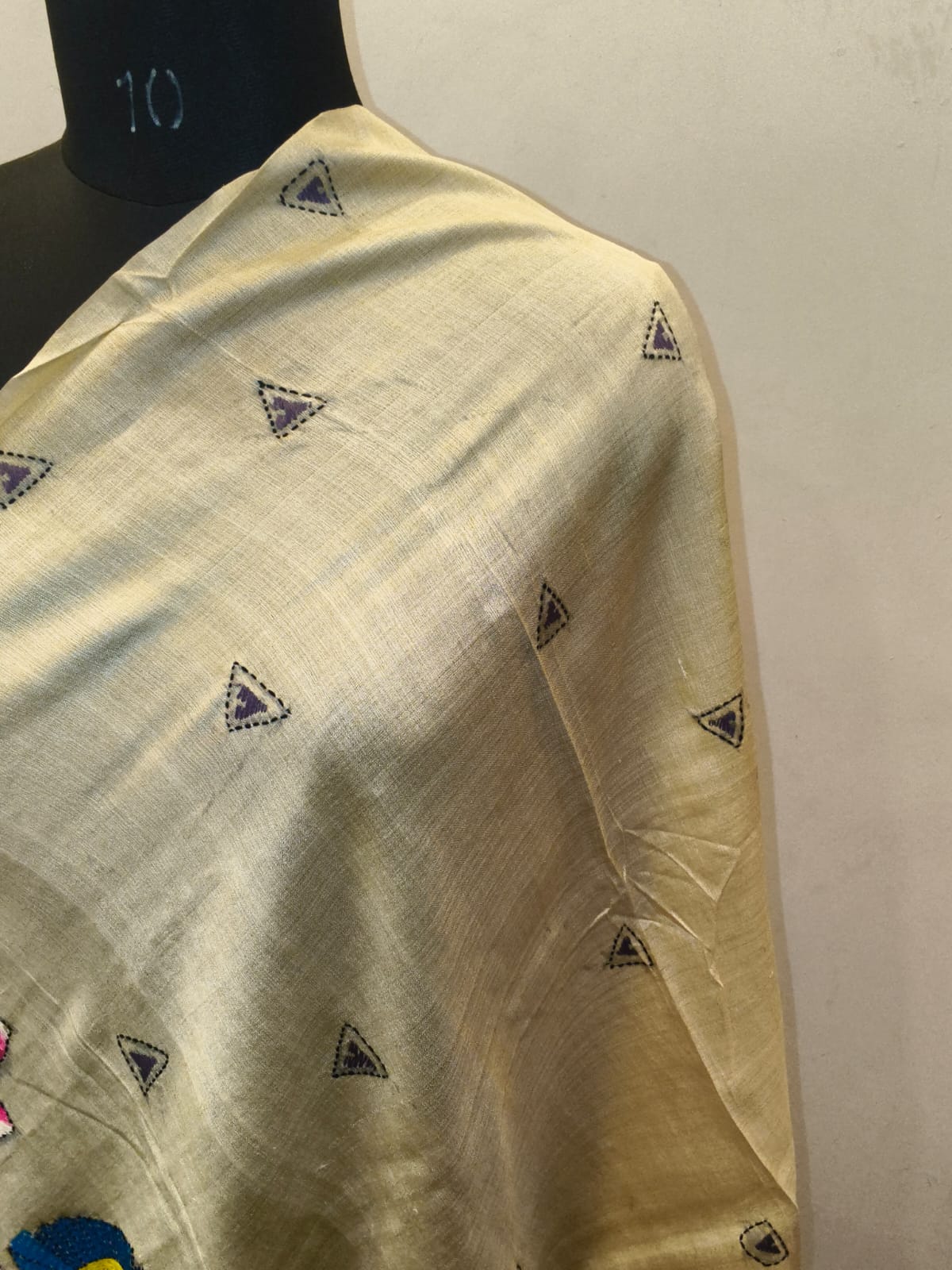 Pure Tussar Kantha Stitch Dupatta SN26KD85