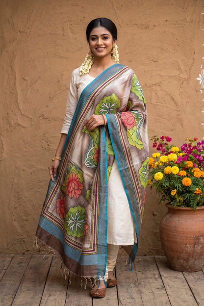 Pure Tussar Kantha Stitch Dupatta SN26KD91