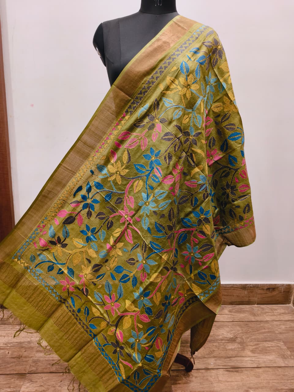 Zari Border Pure Tussar Kantha Stitch Dupatta SN26KD16