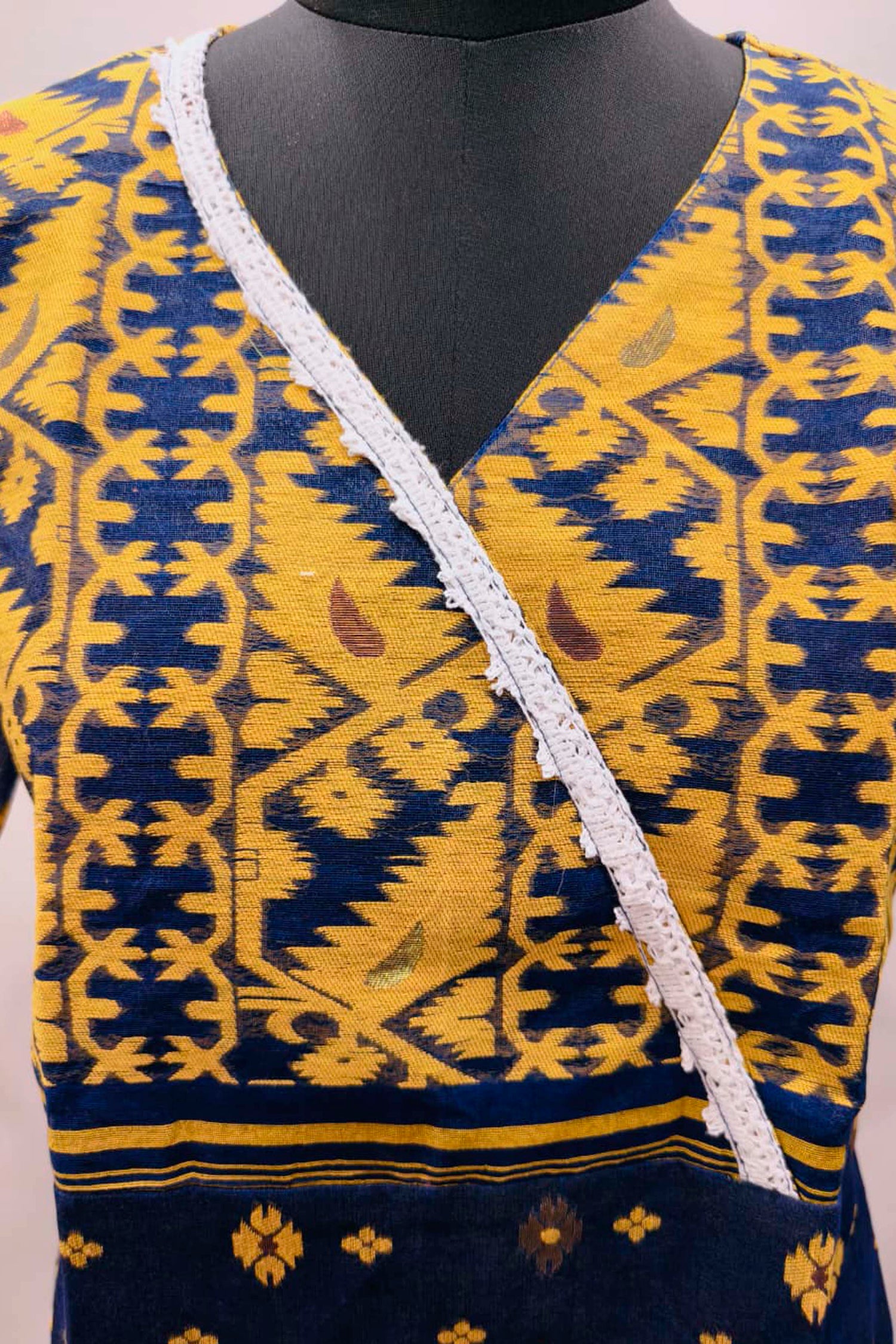Resham Jamdani Kurti SN26WPRJ178