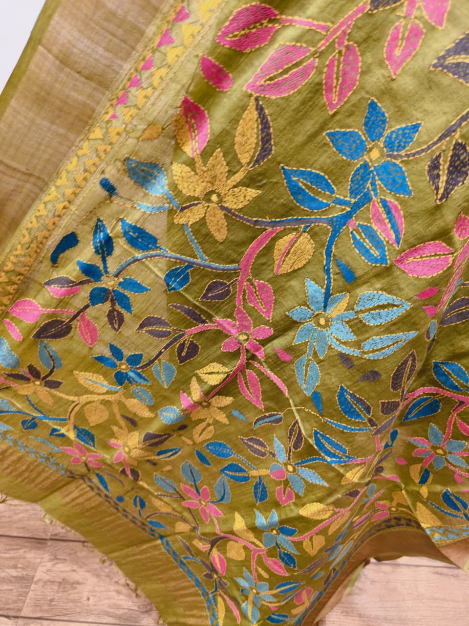 Zari Border Pure Tussar Kantha Stitch Dupatta SN26KD16
