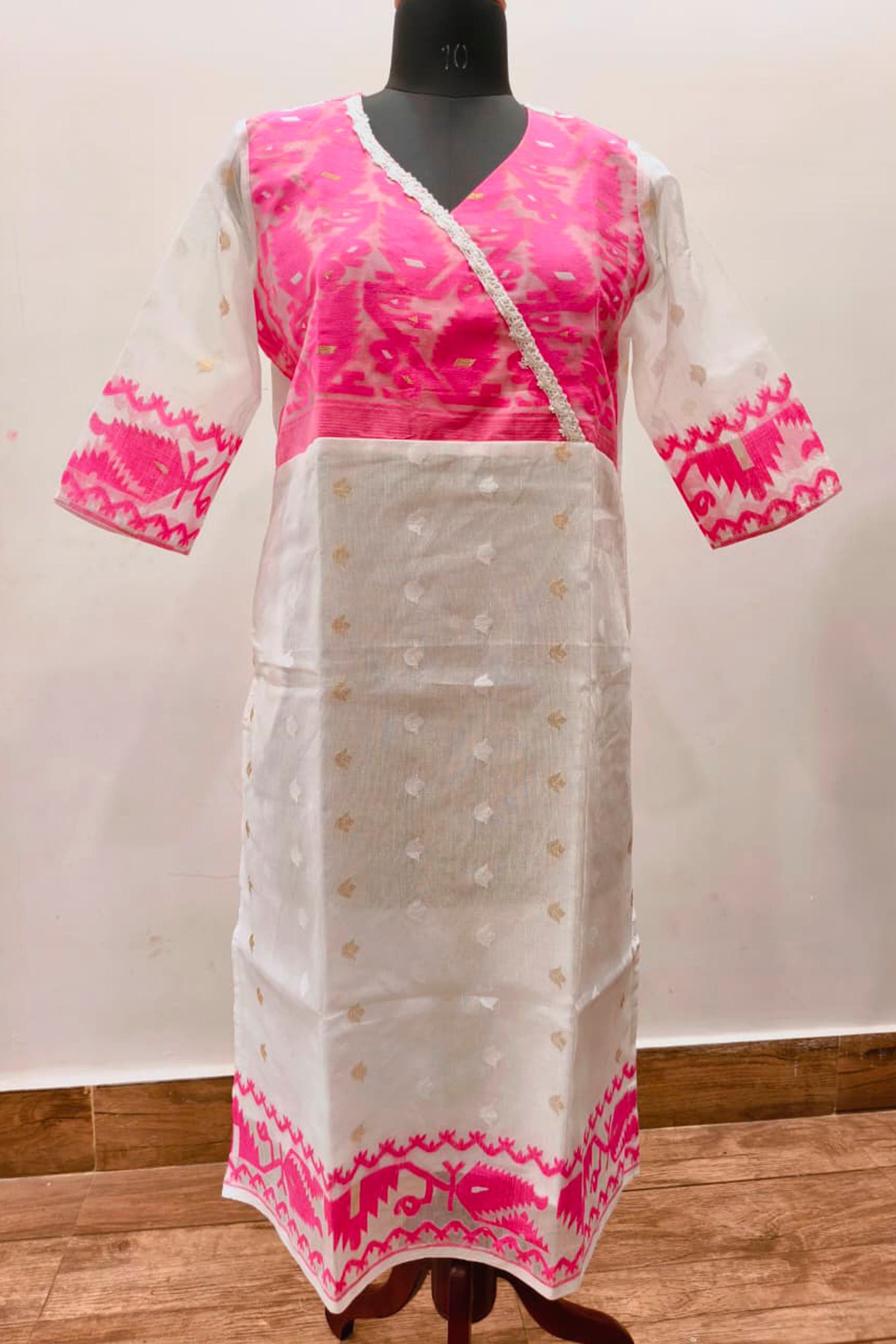 Resham Jamdani Kurti SN26WPRJ183