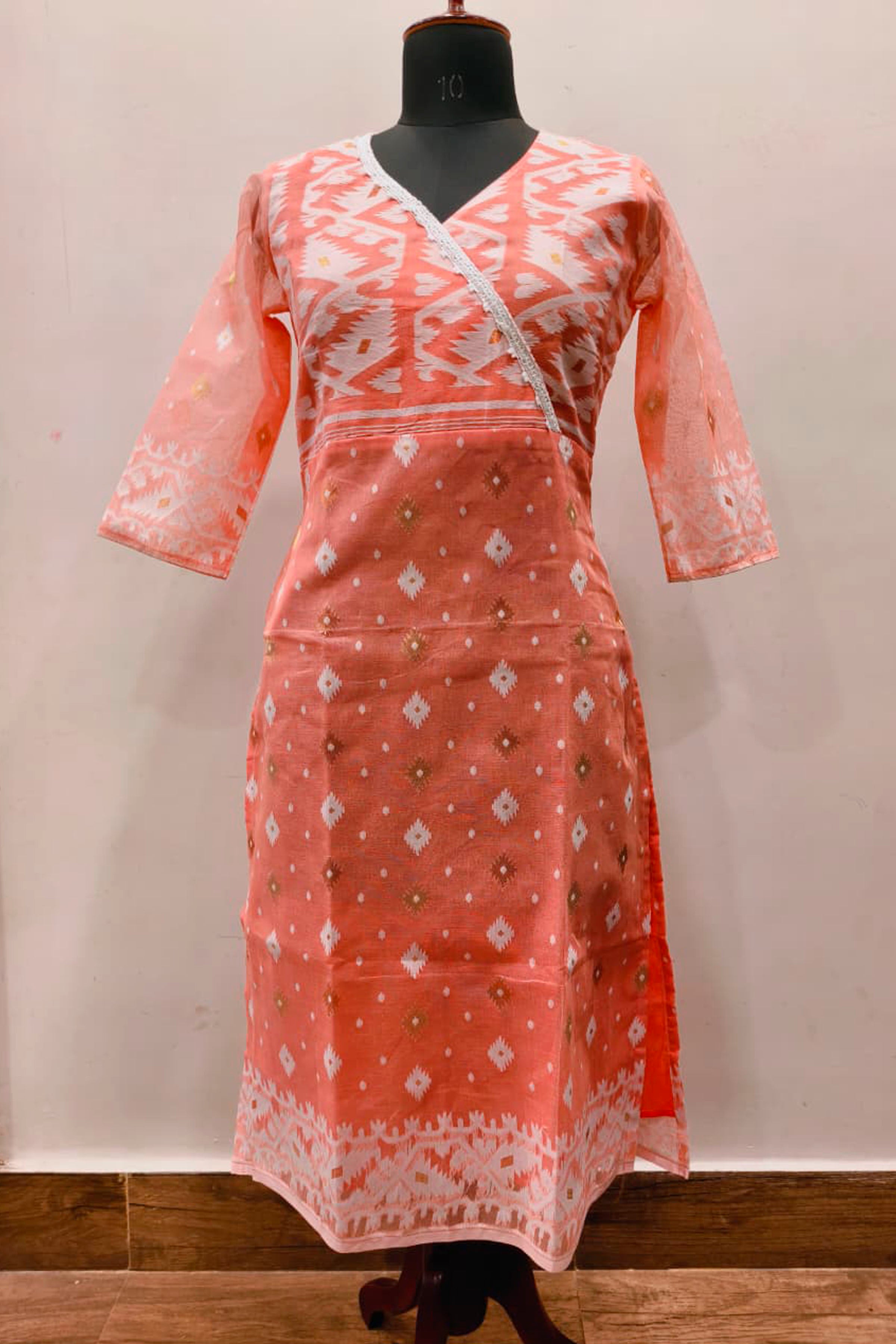 Resham Jamdani Kurti SN26WPRJ185