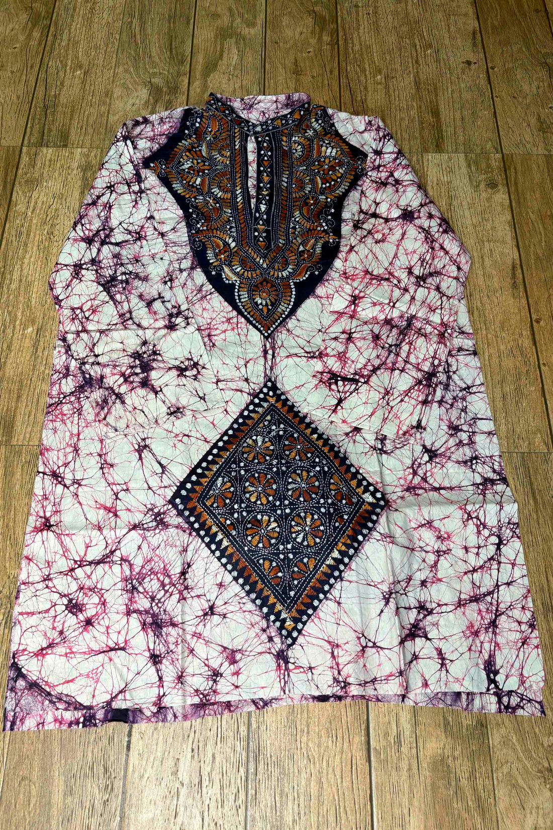 Off-white Pure Cotton Batik with Kantha Work (Hand Embroidery) Panjabi