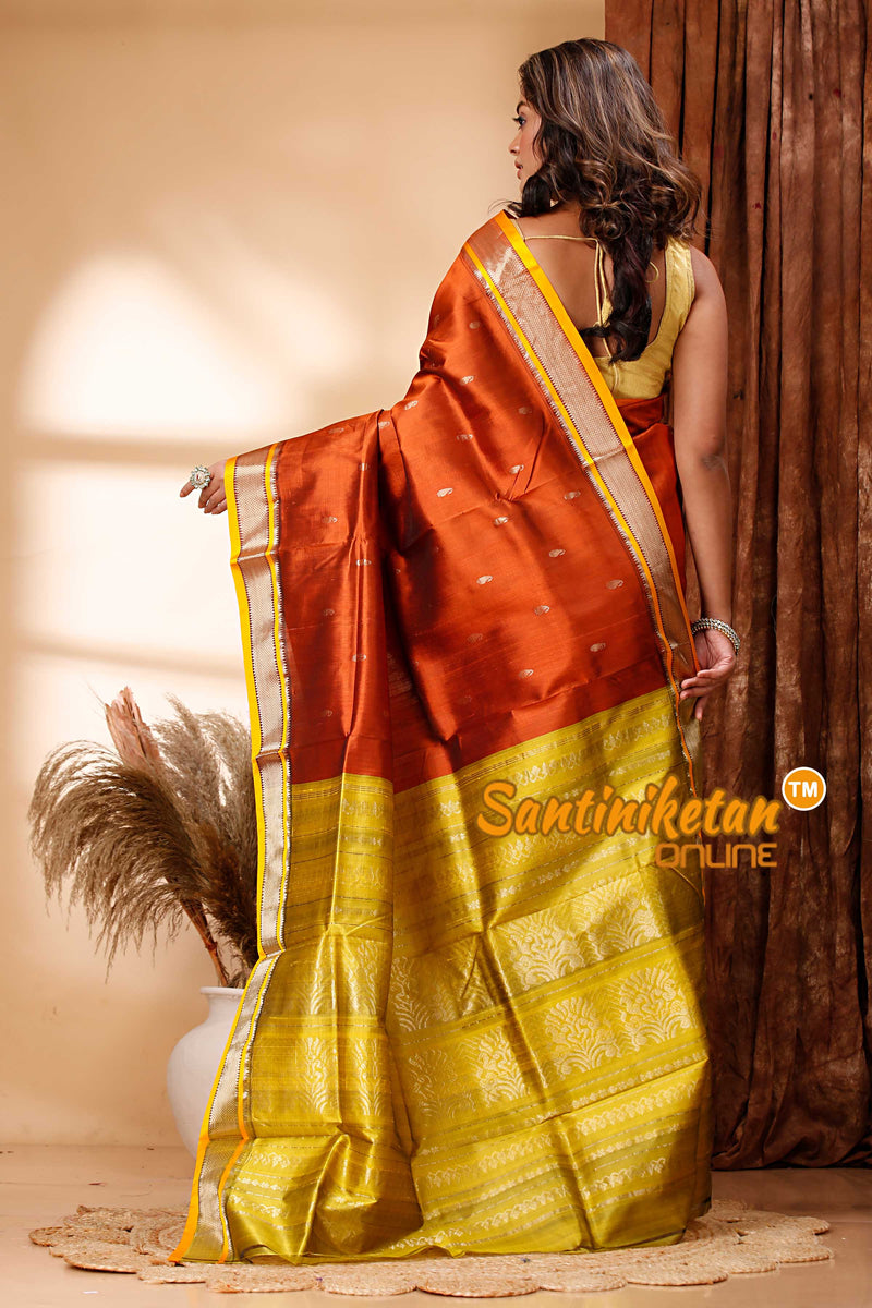 Kanjivaram Design Garad Silk Saree with Blouse SN202418305