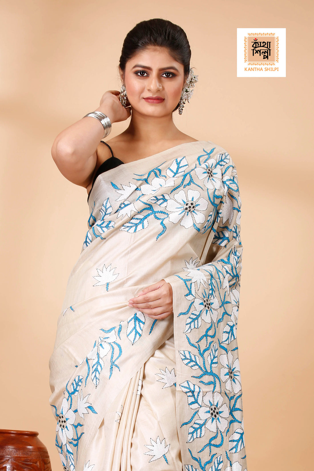 Gachi Tussar Tricolor Thread Work Petals Design Kantha Stitch Saree