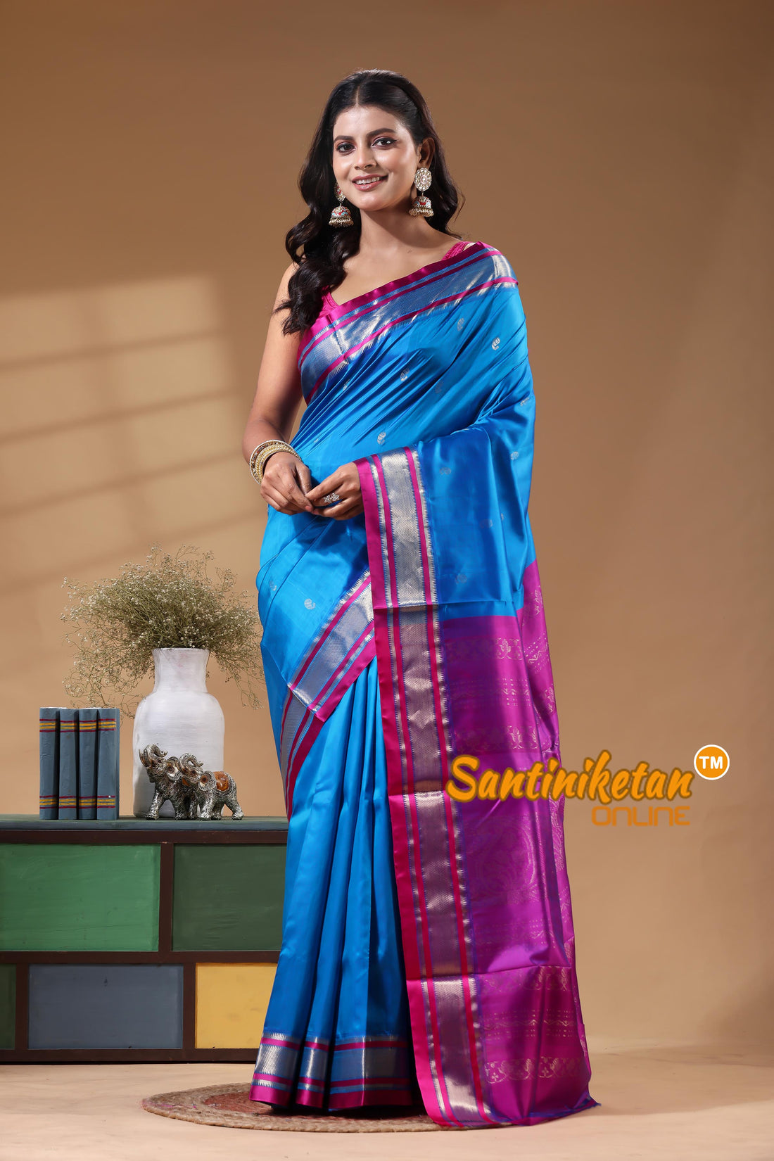 Kanjivaram Design Garad Silk Saree With Blouse