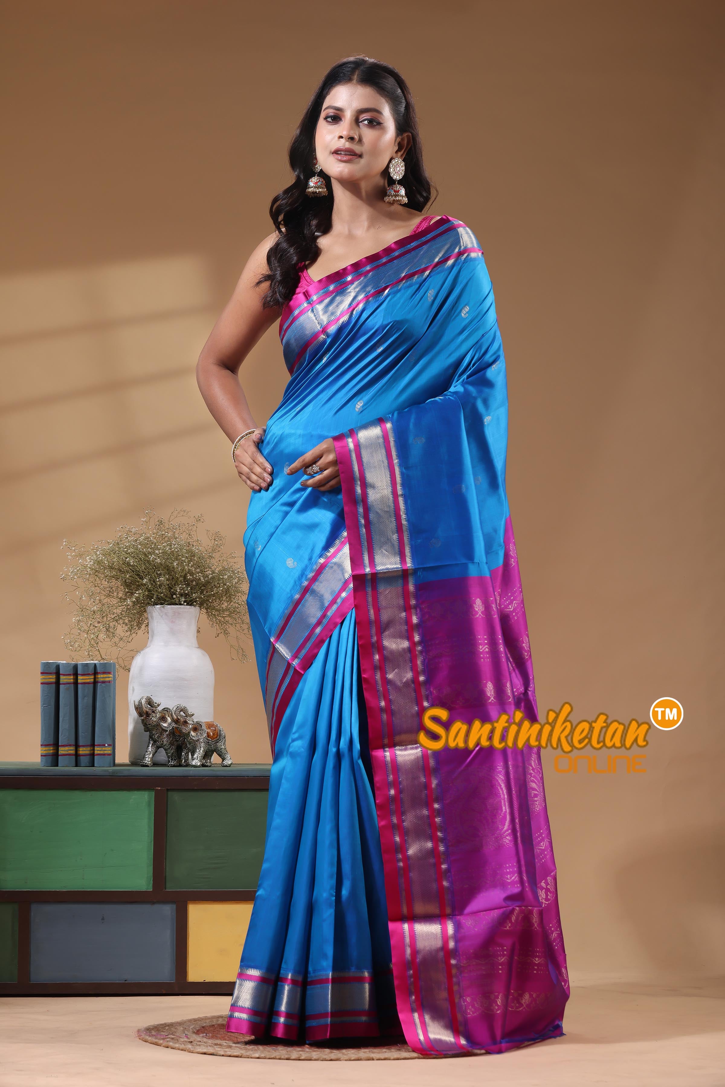 Kanjivaram Design Garad Silk Saree With Blouse