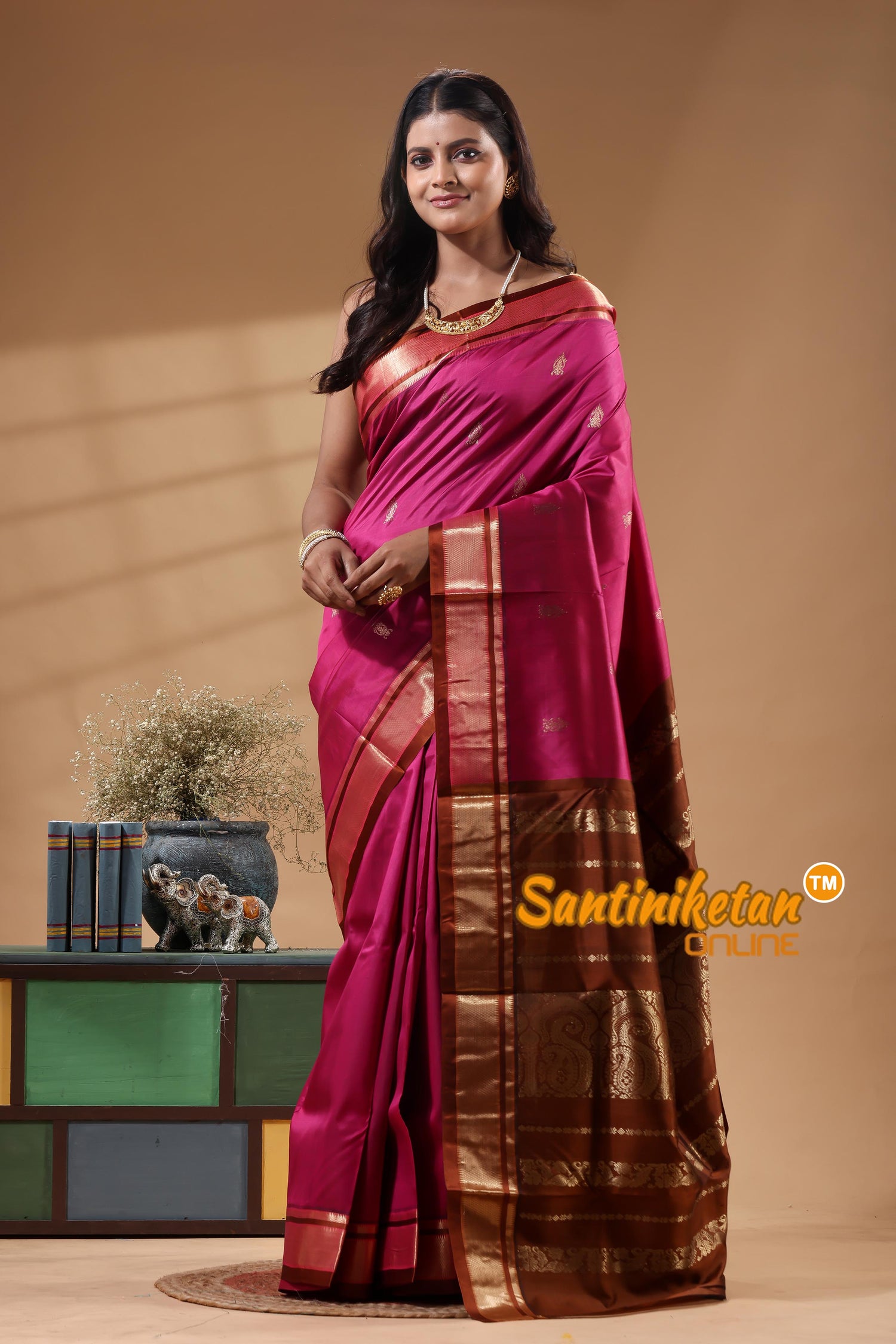 Kanjivaram Design Garad Silk Saree With Blouse