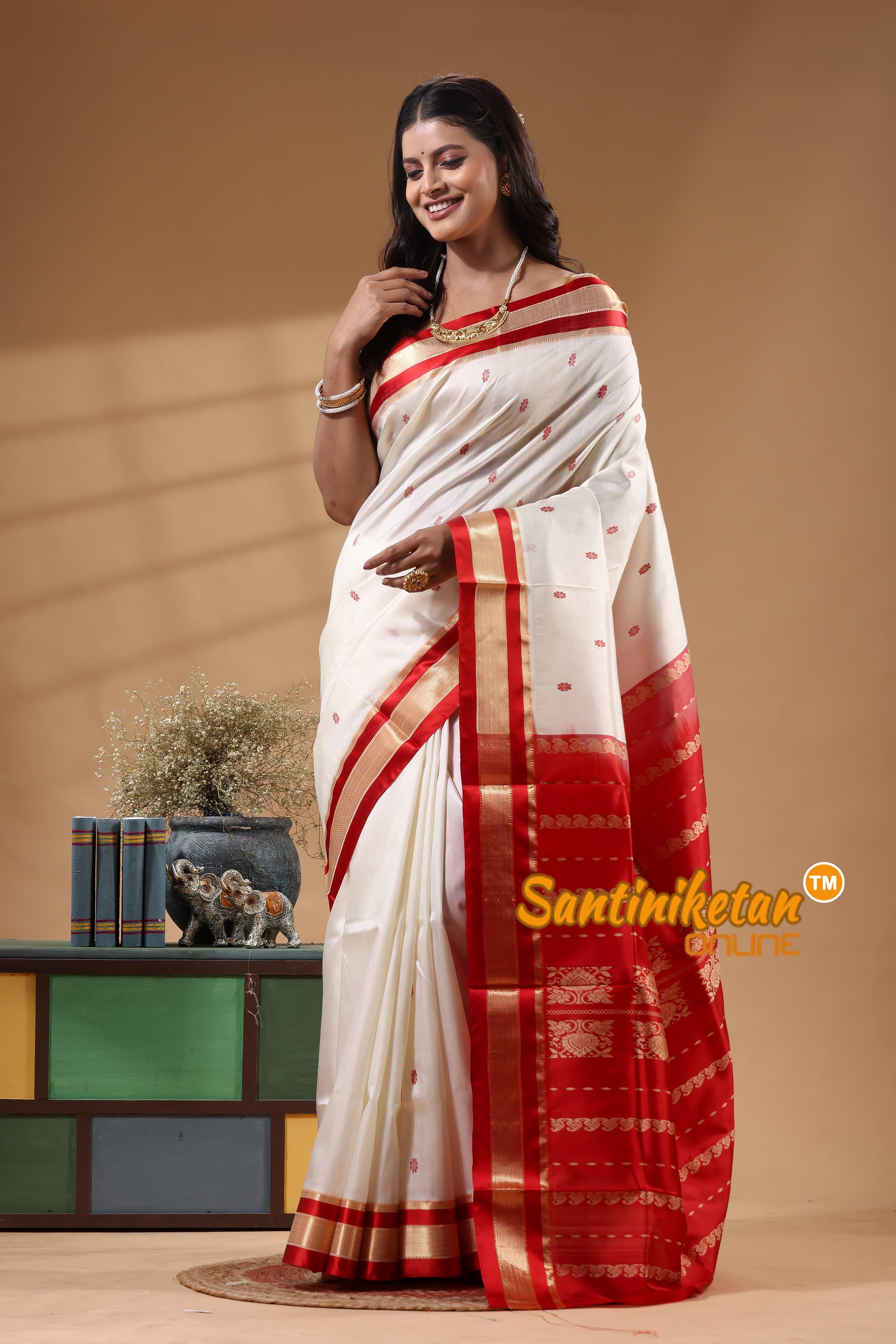 Kanjivaram Design Garad Silk Saree With Blouse