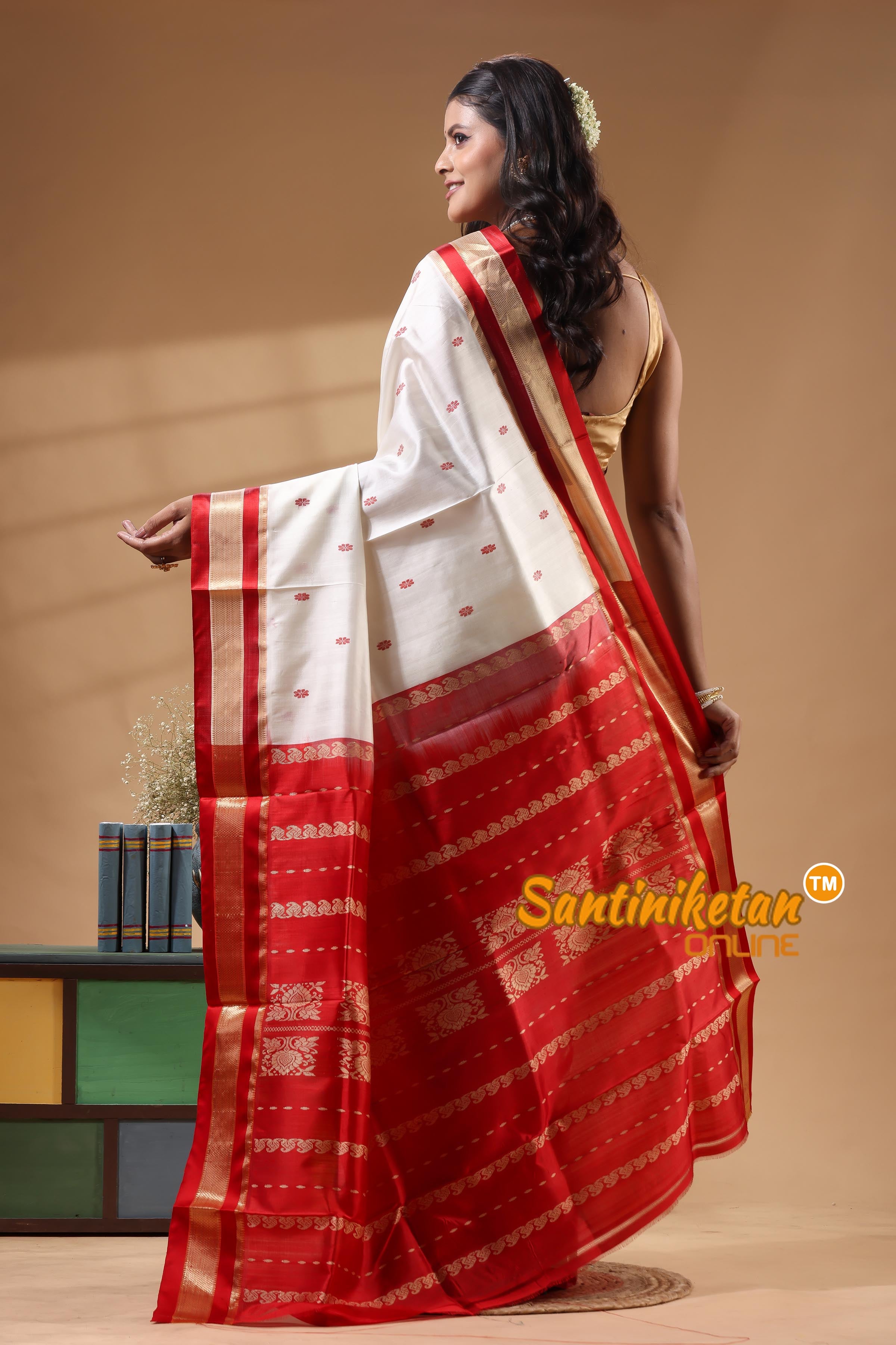 Kanjivaram Design Garad Silk Saree With Blouse