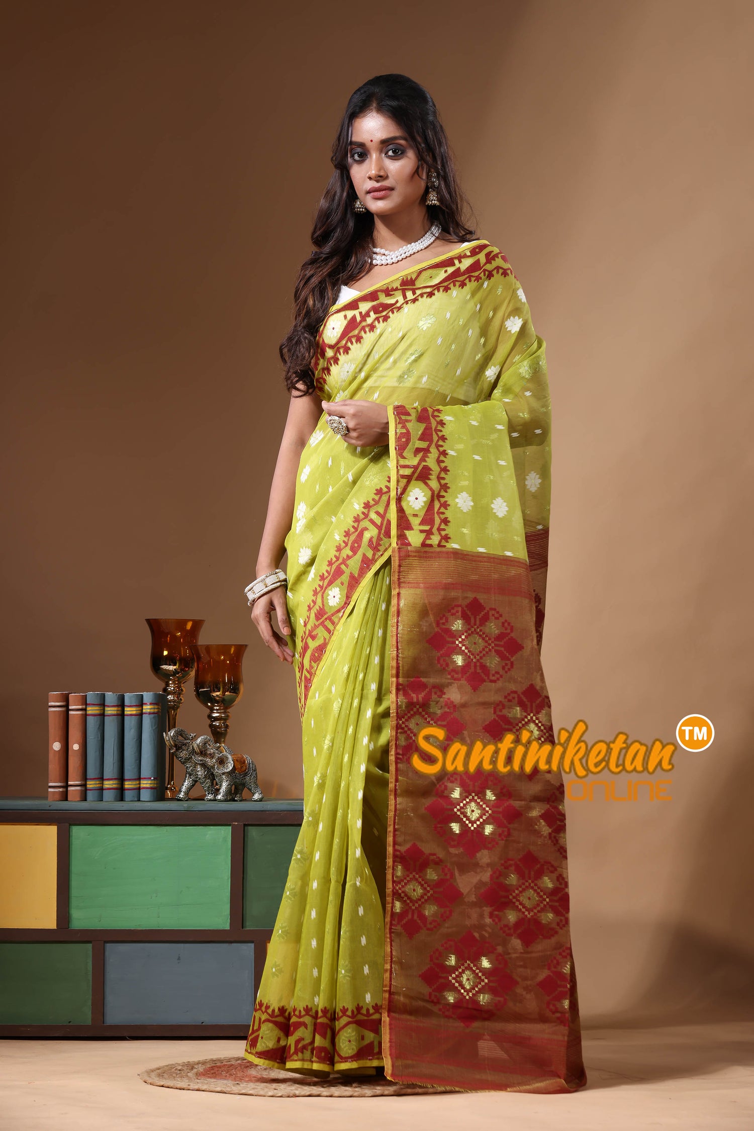 Resham Dhakai Jamdani SN2631032