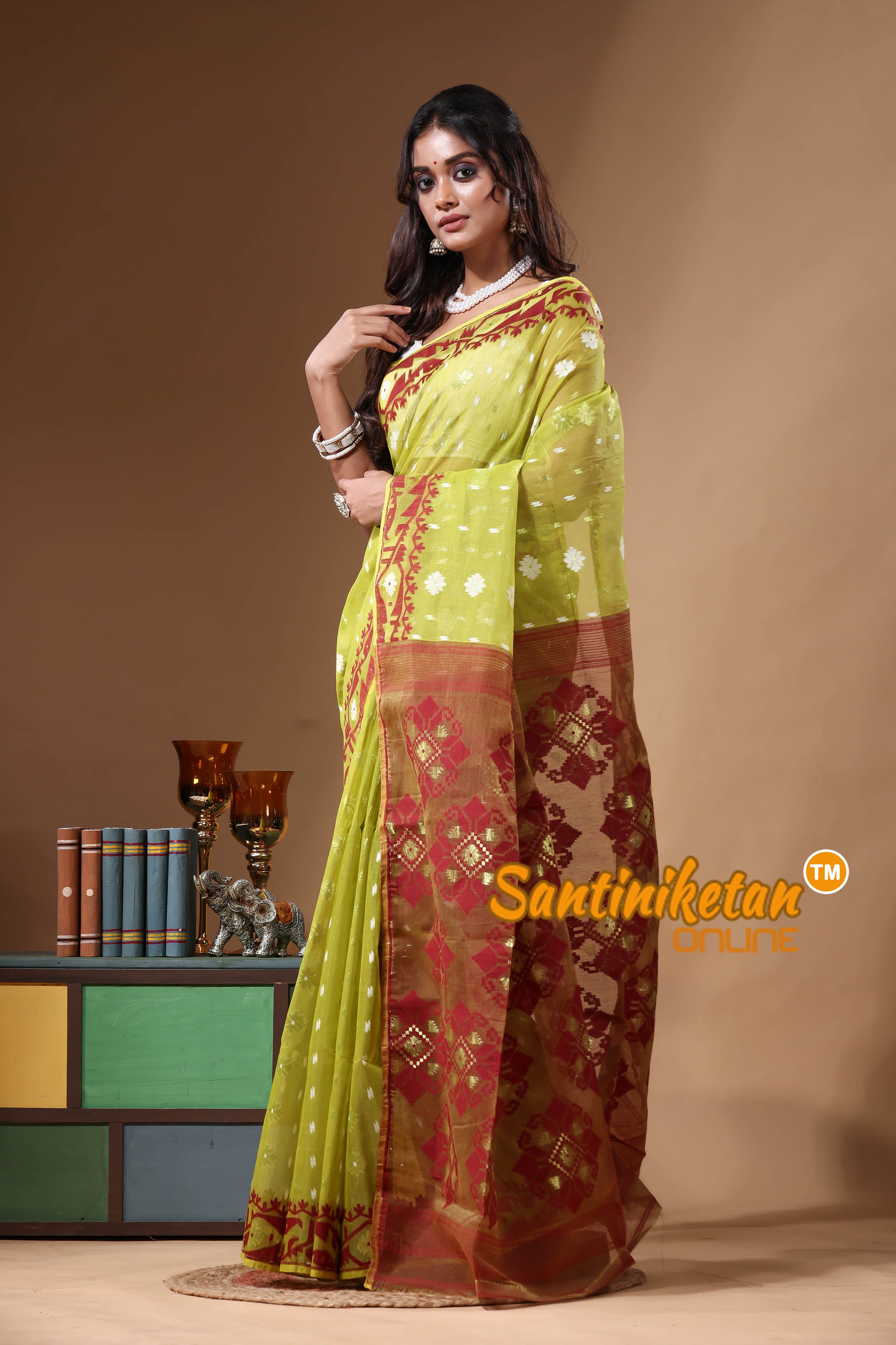 Resham Dhakai Jamdani SN2631032