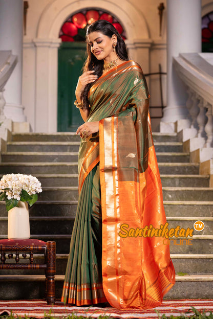 Kanjivaram Design Garad Silk Saree with Blouse SN2631814