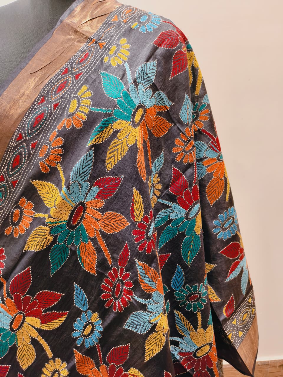 Zari Border Pure Tussar Kantha Stitch Dupatta SN26KD49