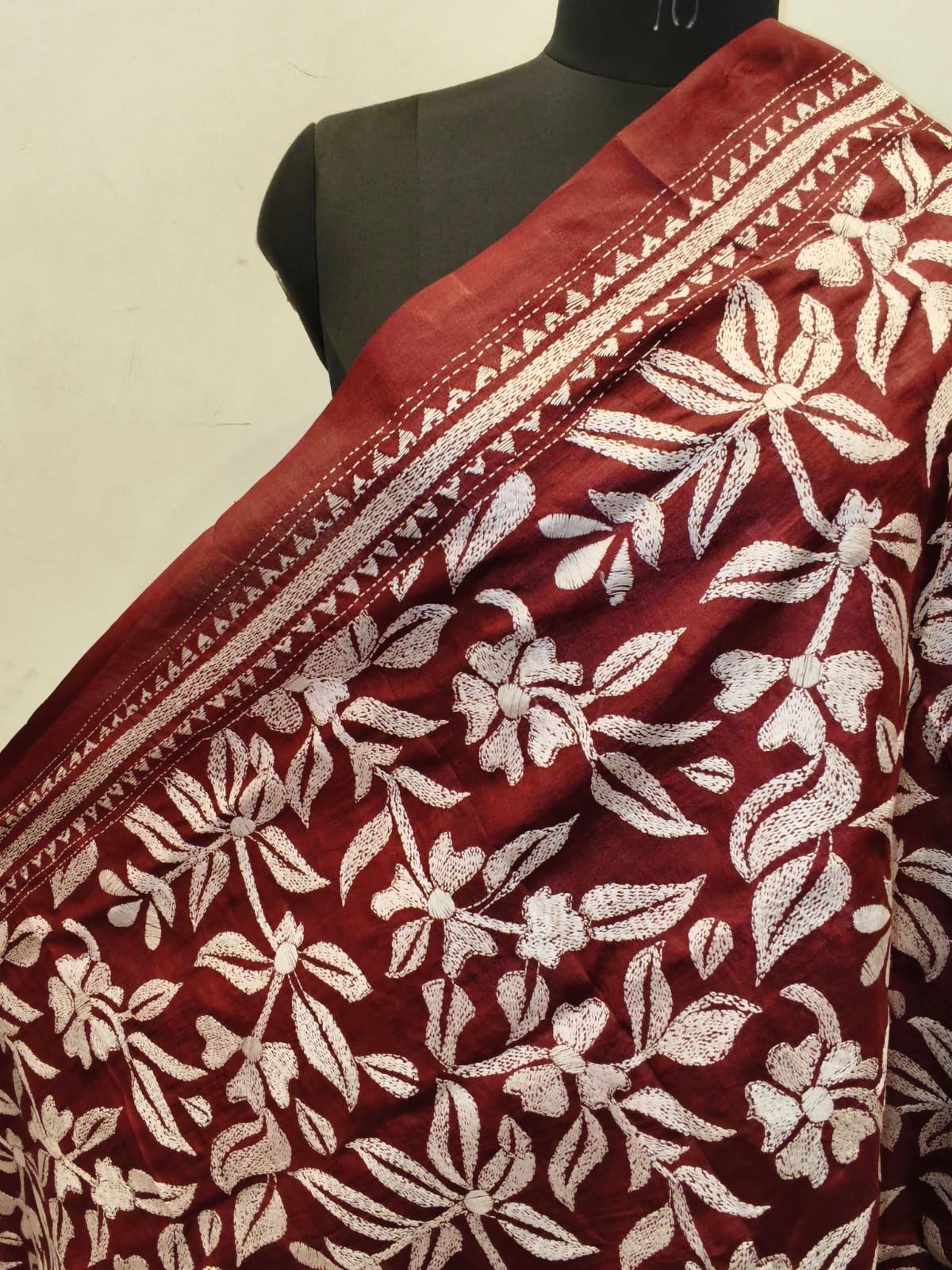 Pure Bangalore Silk Kantha Stitch Dupatta SN26KD58