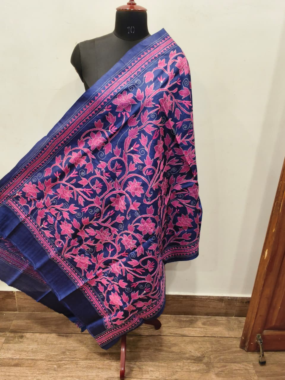 Pure Tussar Kantha Stitch Dupatta SN26KD61